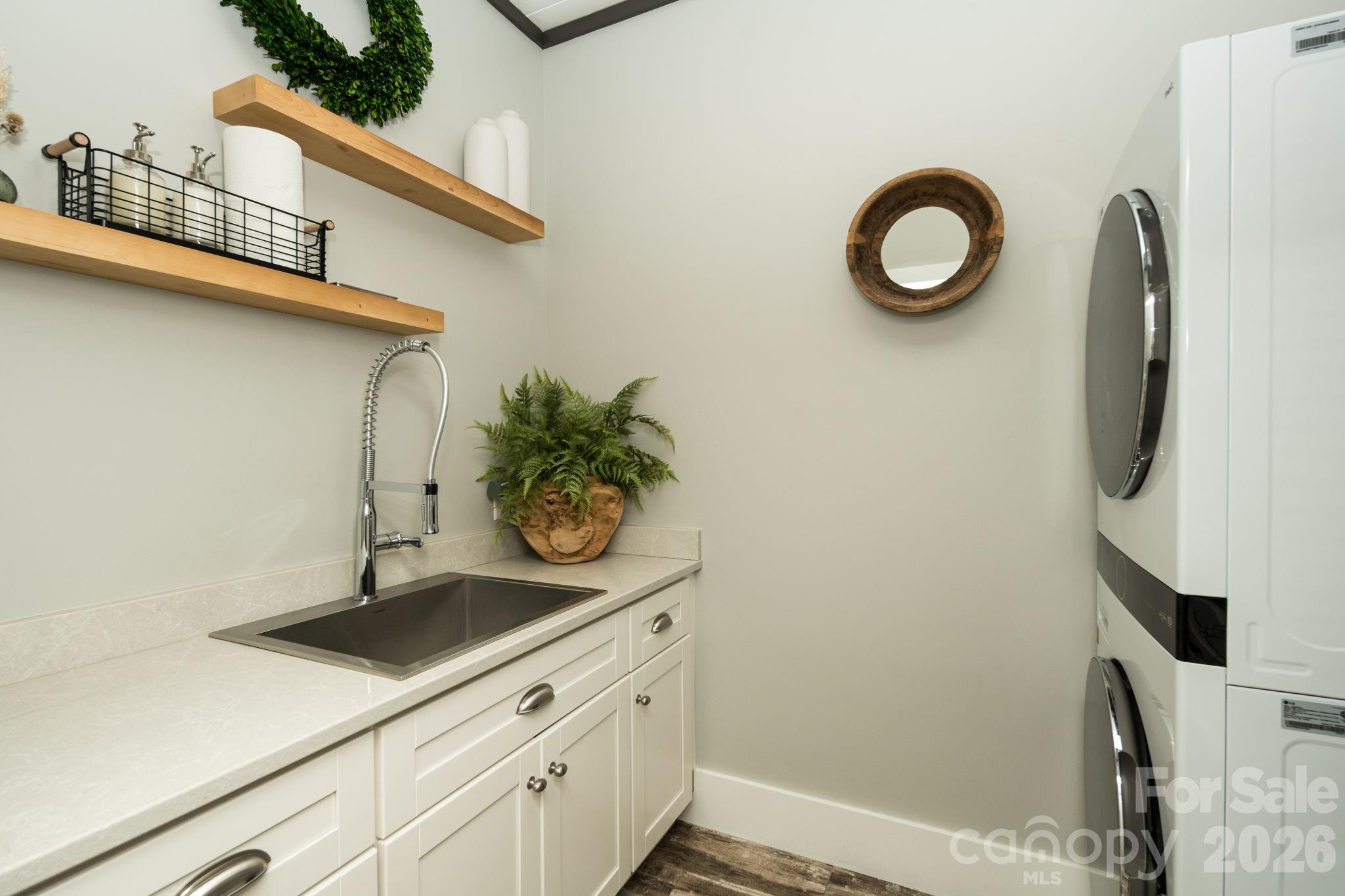 20 Waterford Lakes Drive