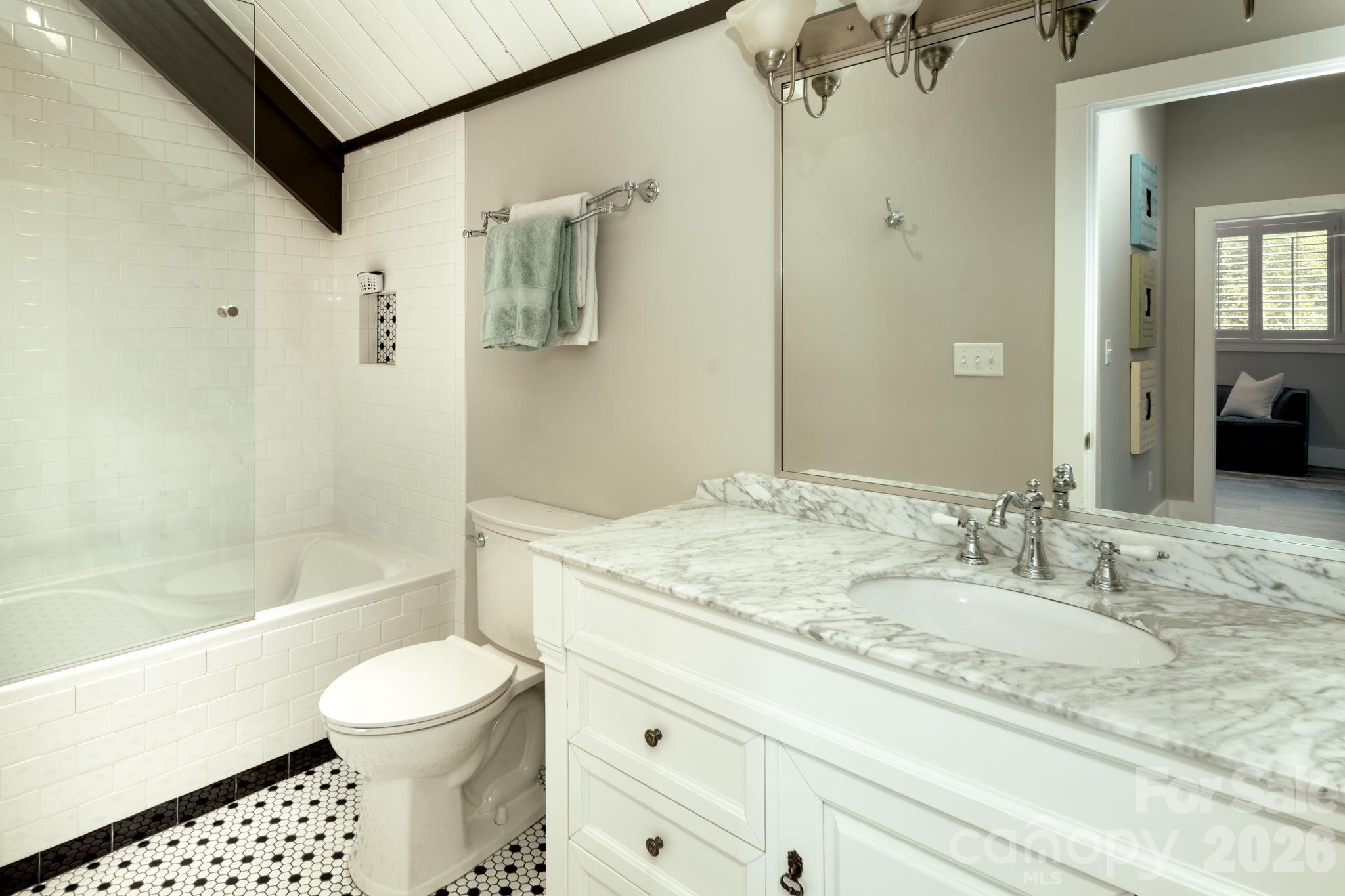 20 Waterford Lakes Drive