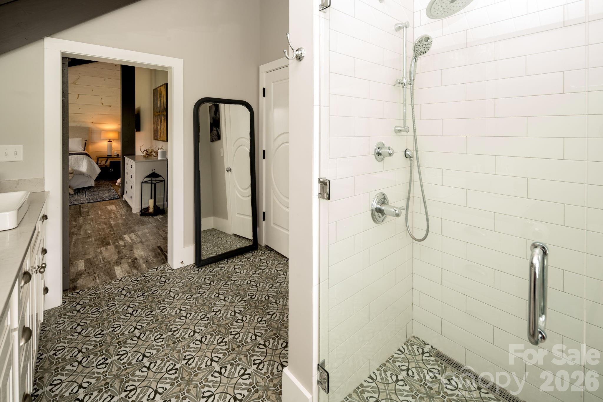 20 Waterford Lakes Drive