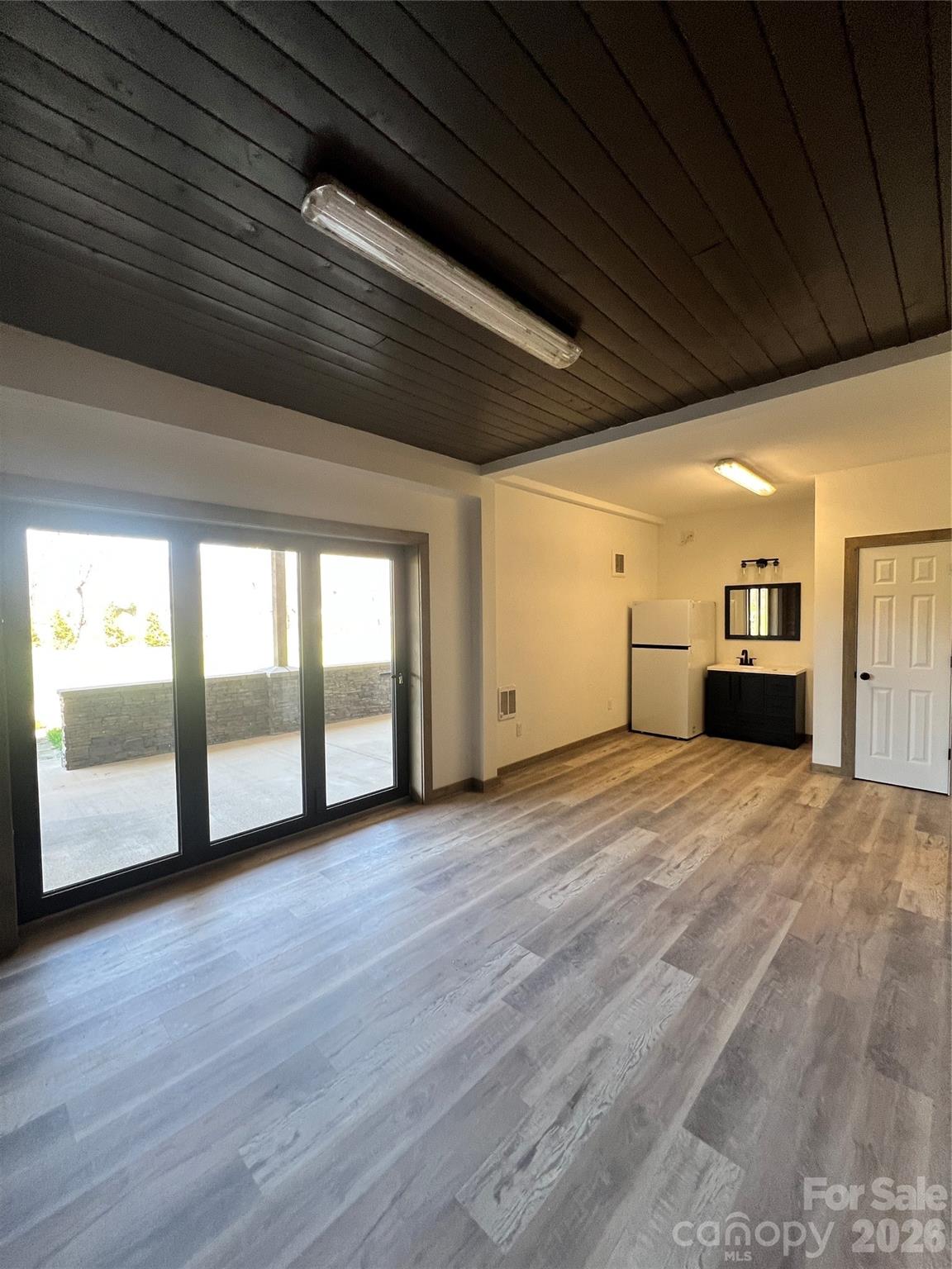 20 Waterford Lakes Drive