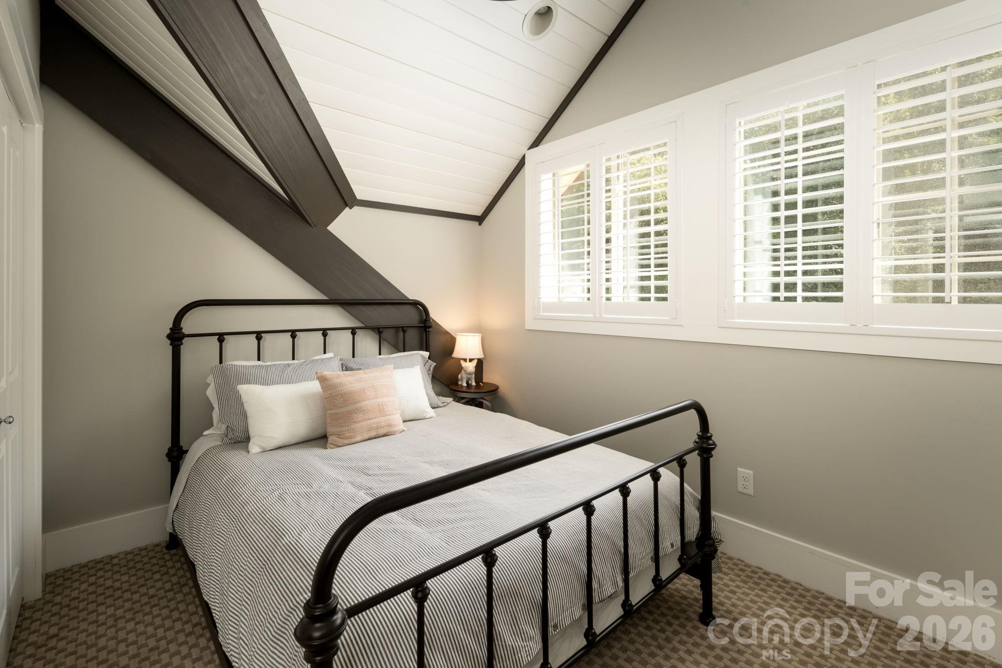 20 Waterford Lakes Drive