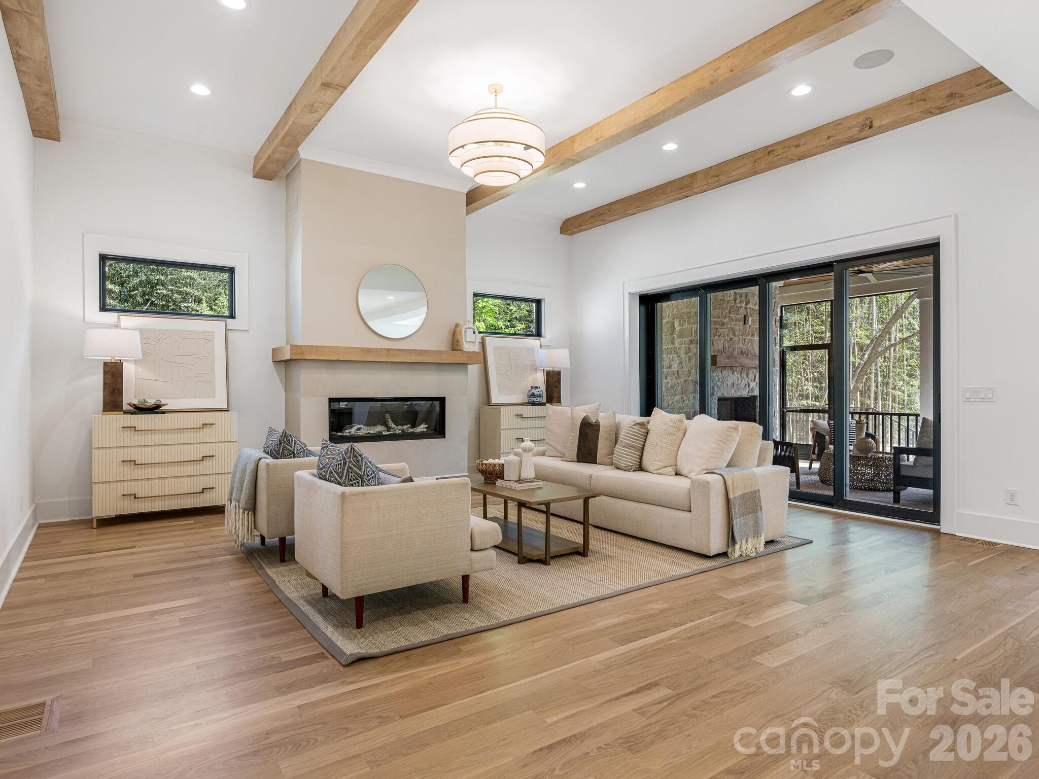 1326 Richland Drive