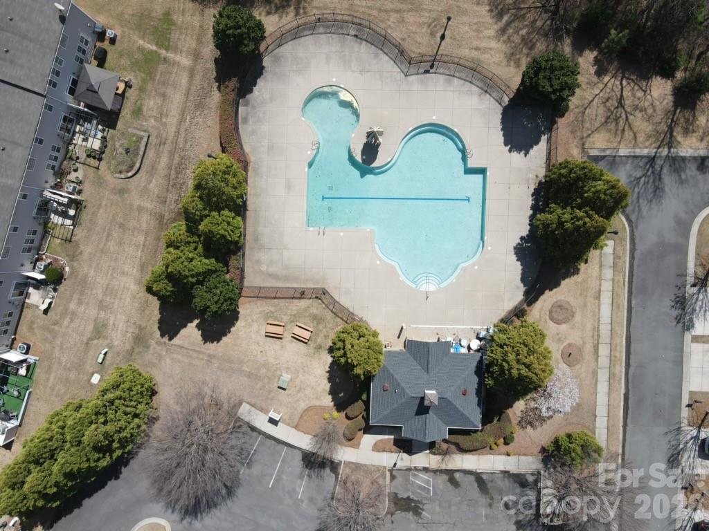 11021 Lucky Horseshoe Lane