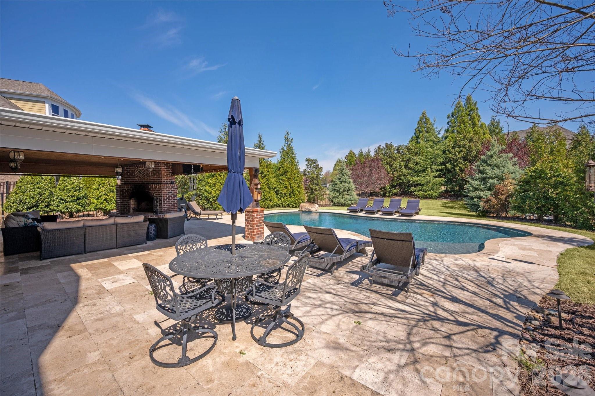 10405 Waxhaw Manor Drive