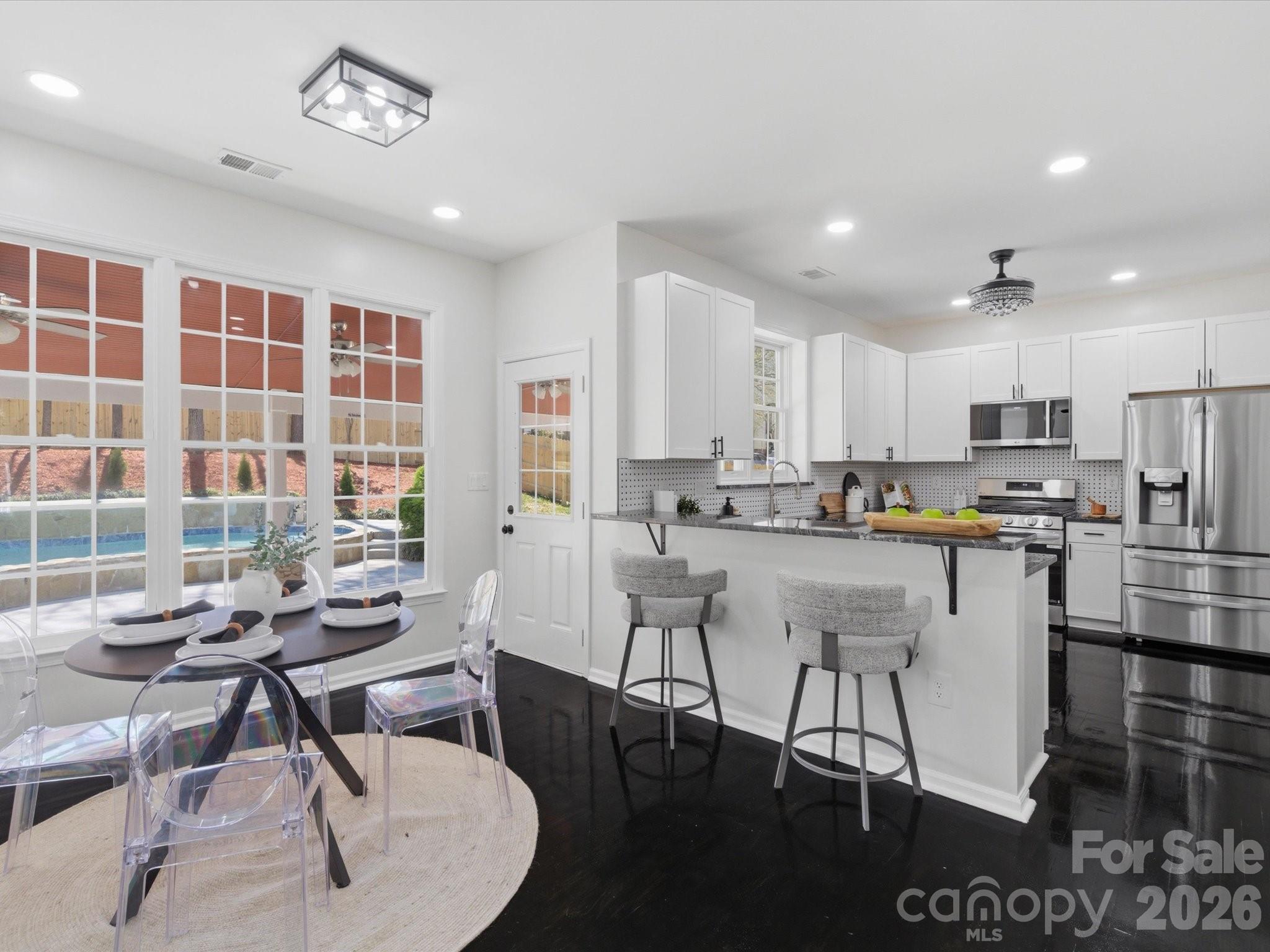 7702 Harrington Woods Road