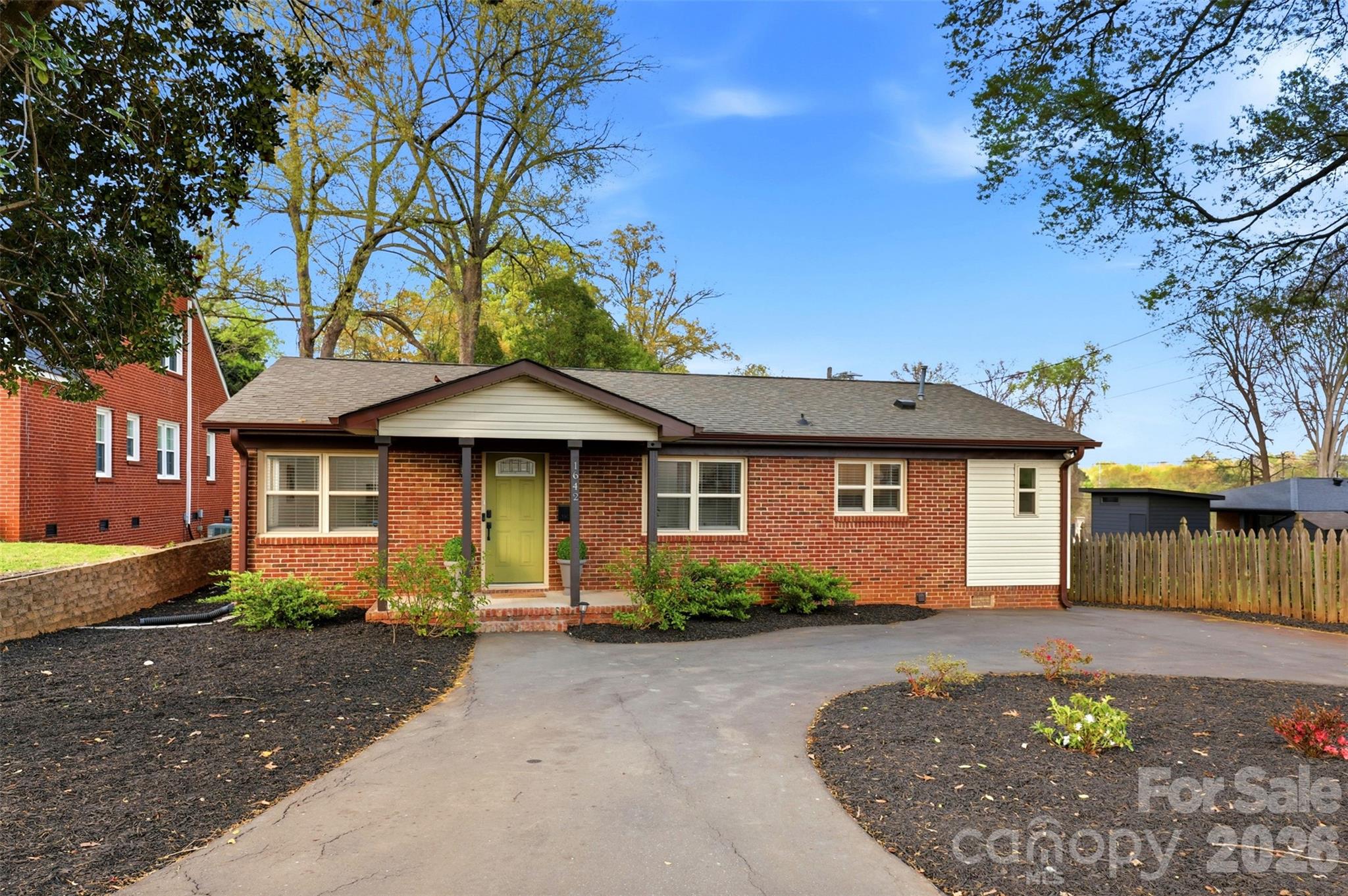 1642 Washington Avenue