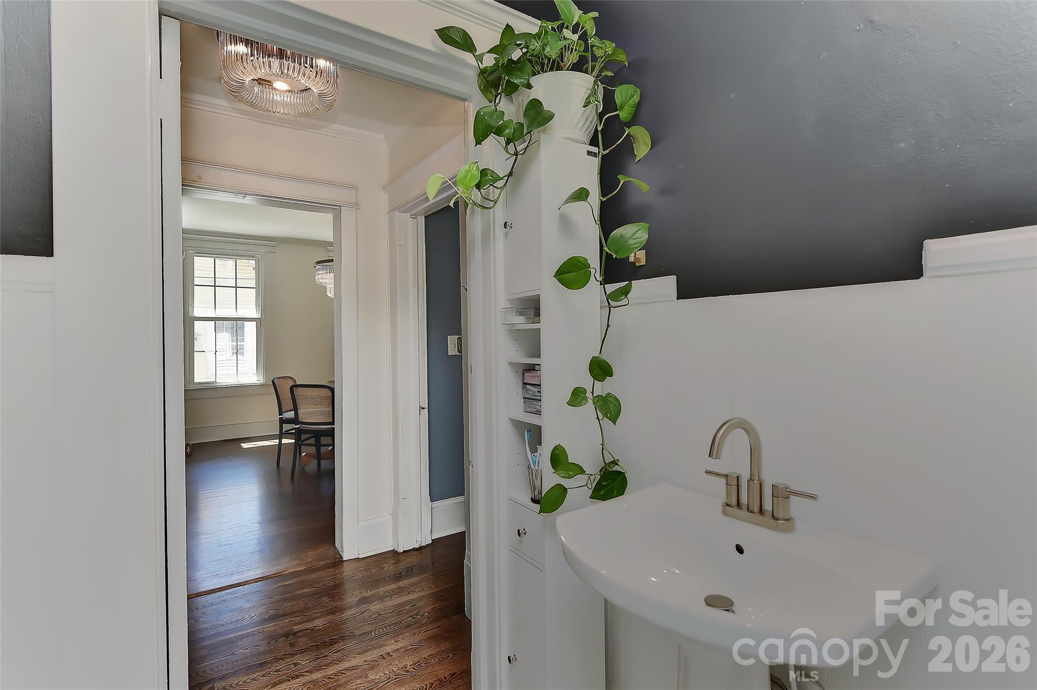 704 S Chester Street