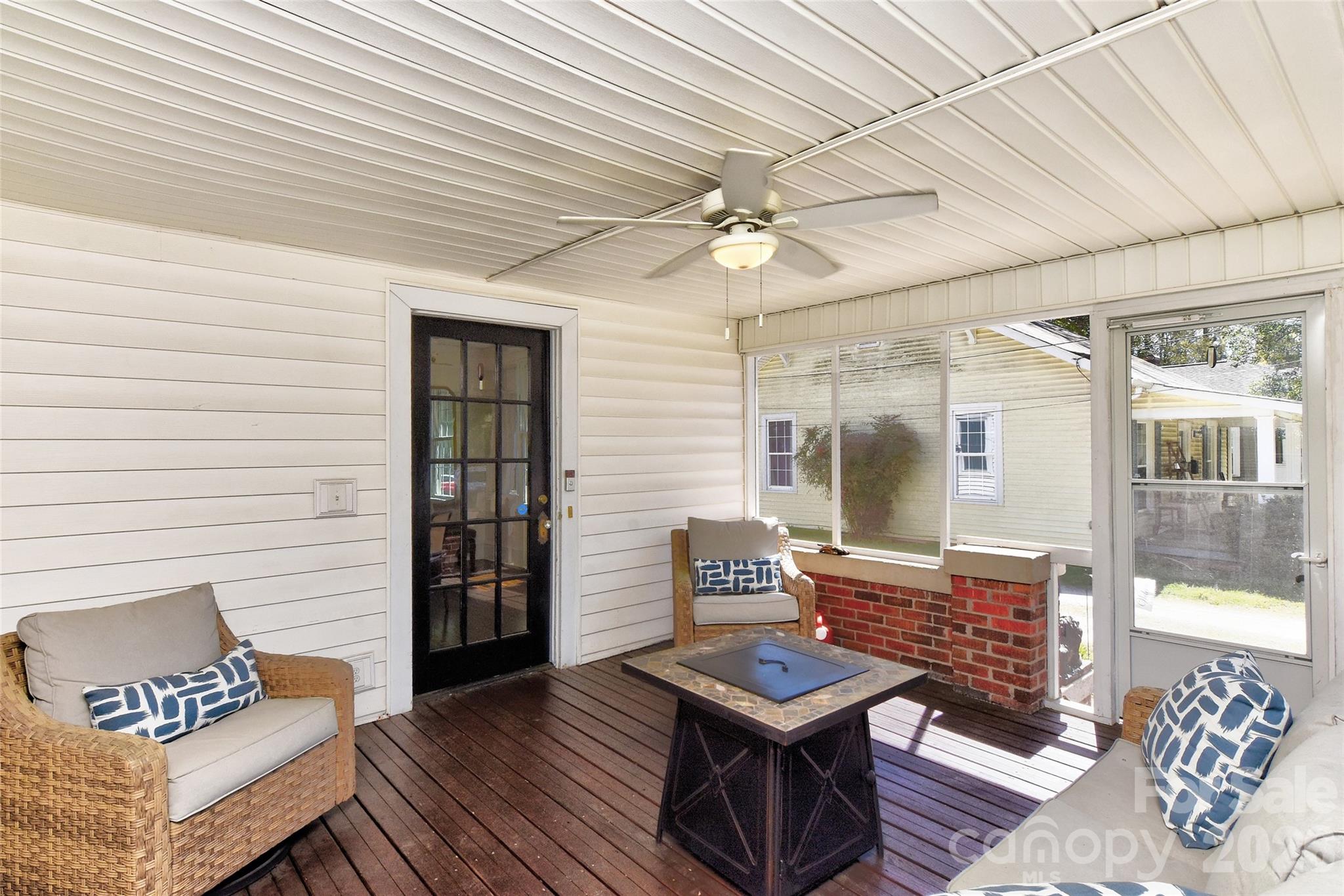 704 S Chester Street