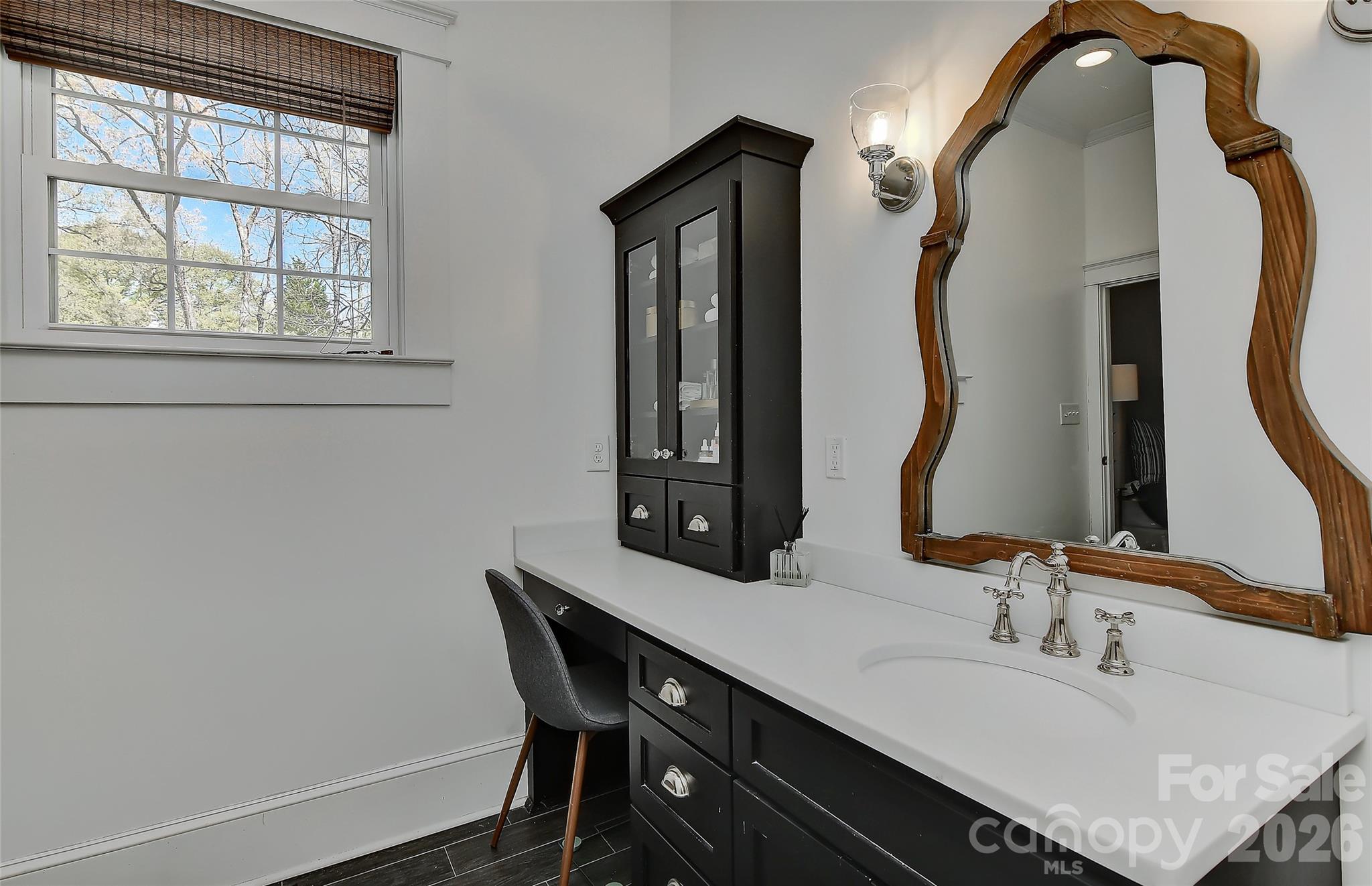 704 S Chester Street