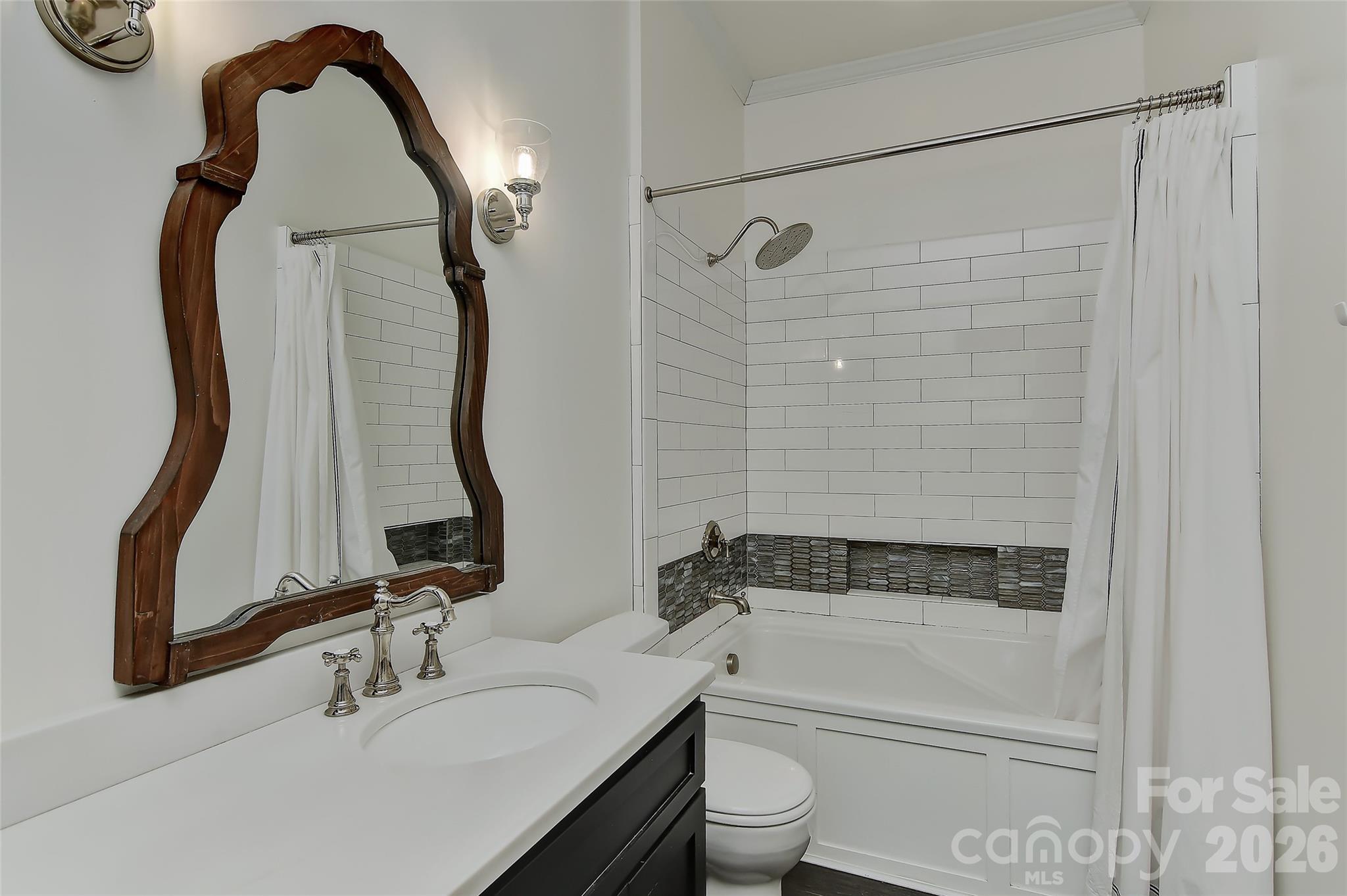 704 S Chester Street