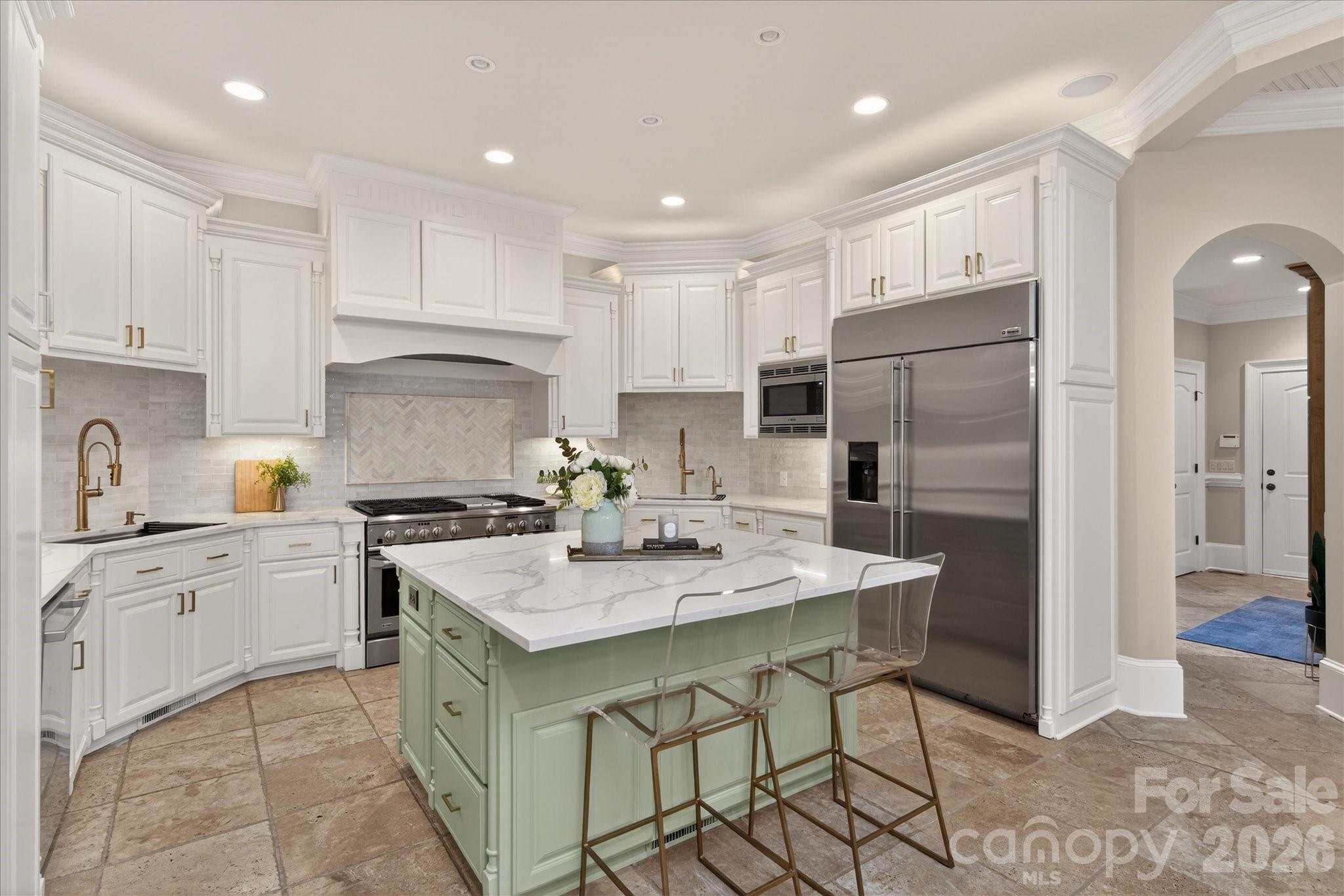 813 Beauhaven Lane