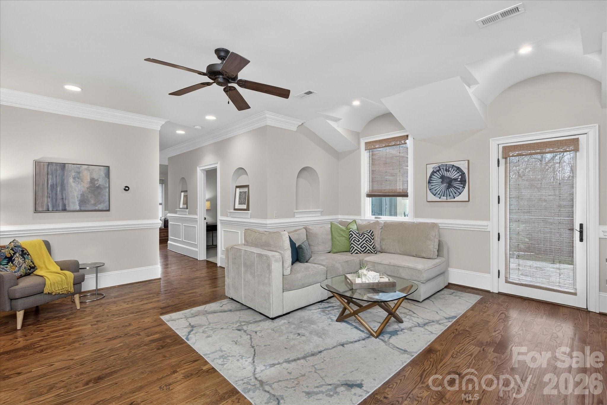 813 Beauhaven Lane