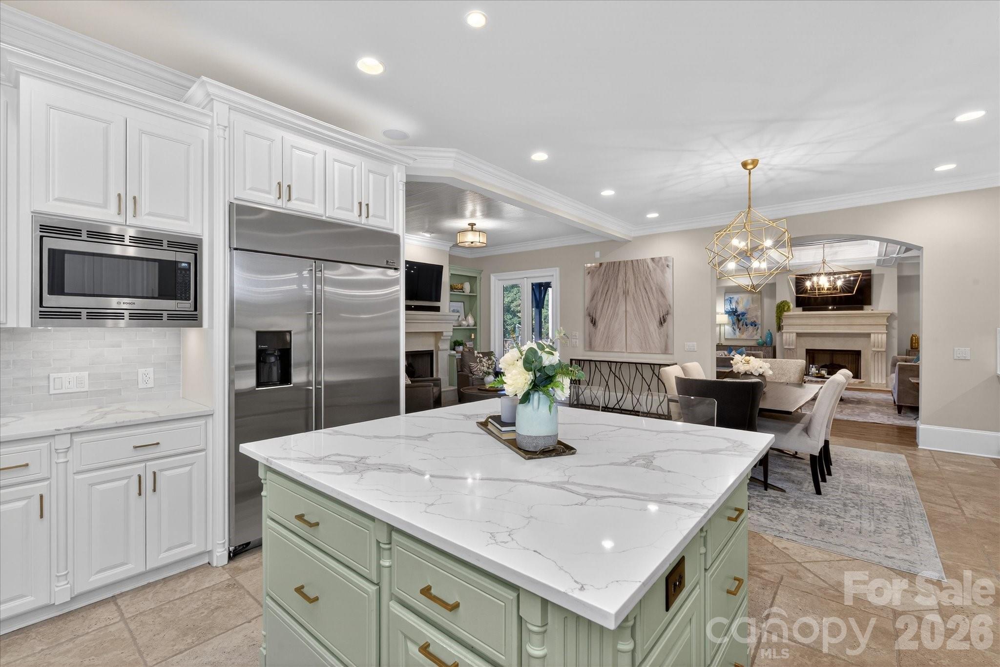 813 Beauhaven Lane