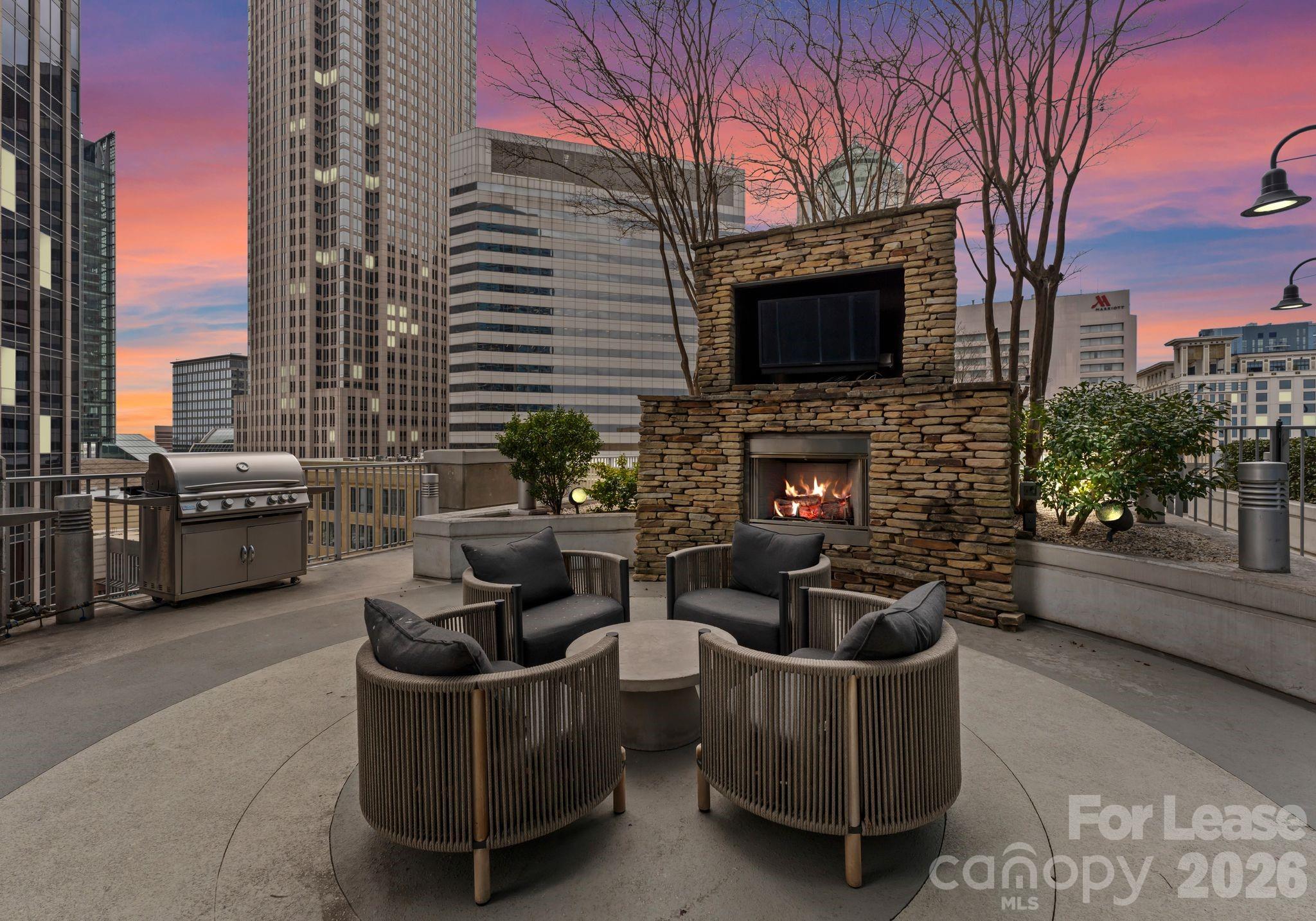 210 N Church Street Unit: 1606