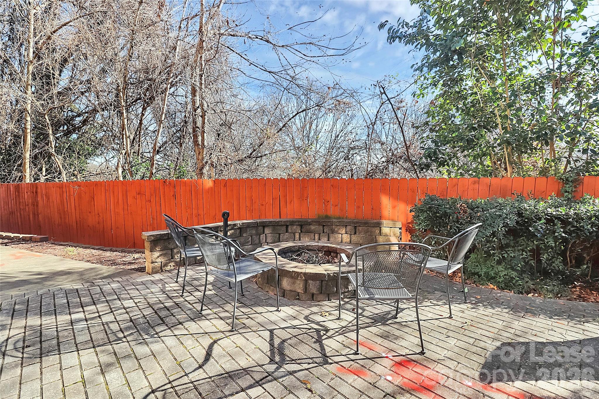 105 S Summit Avenue