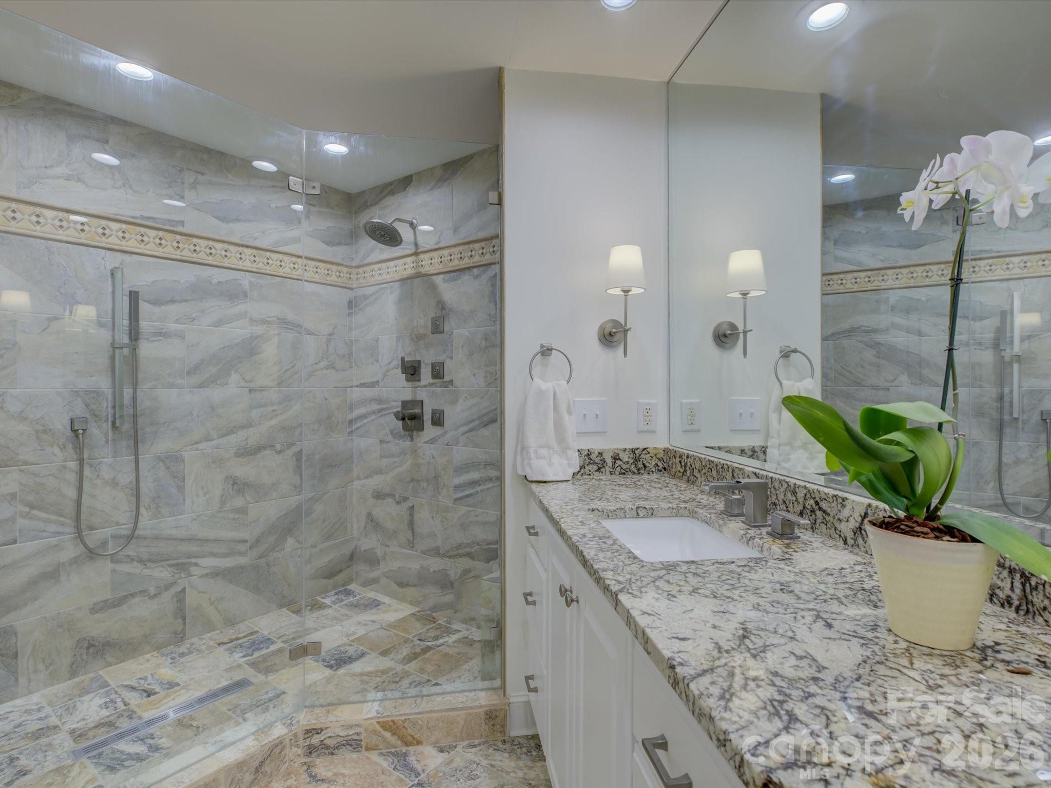 8905 Challis Hill Lane