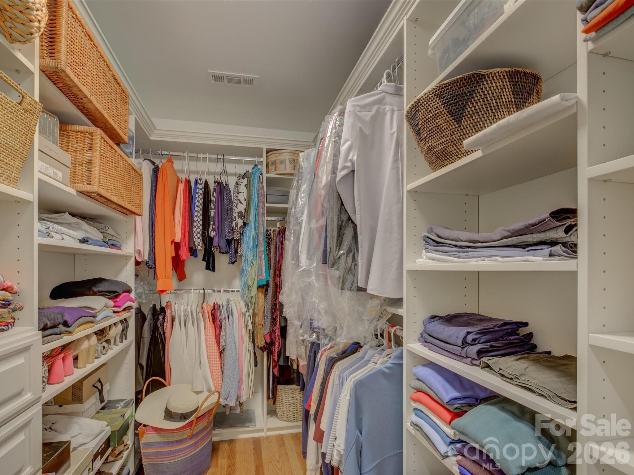 8905 Challis Hill Lane