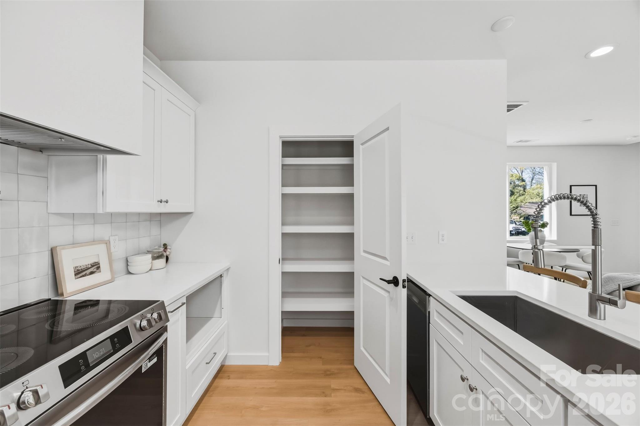 1037 Garringer Place