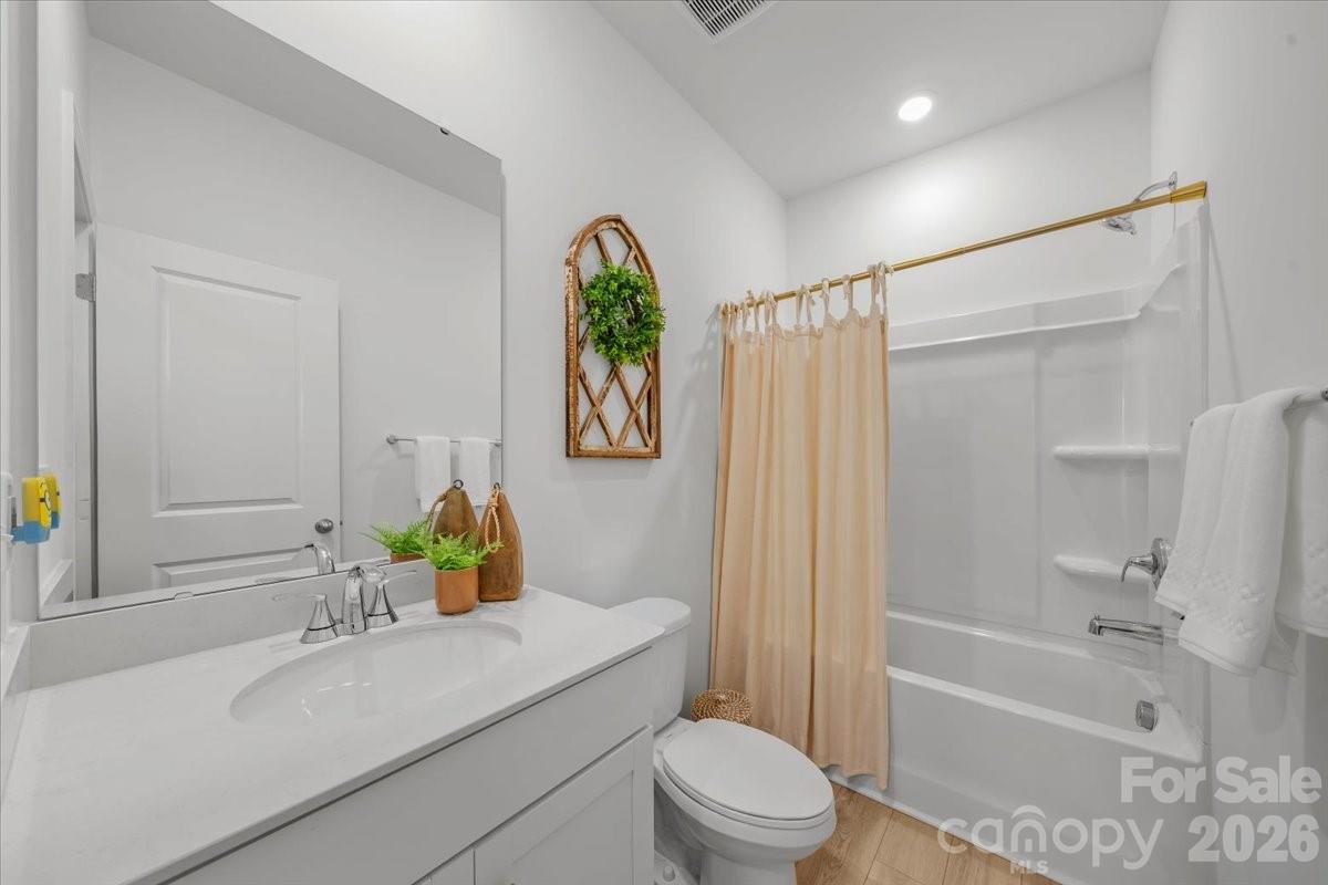 3013 Cunningham Farm Drive Unit: 68