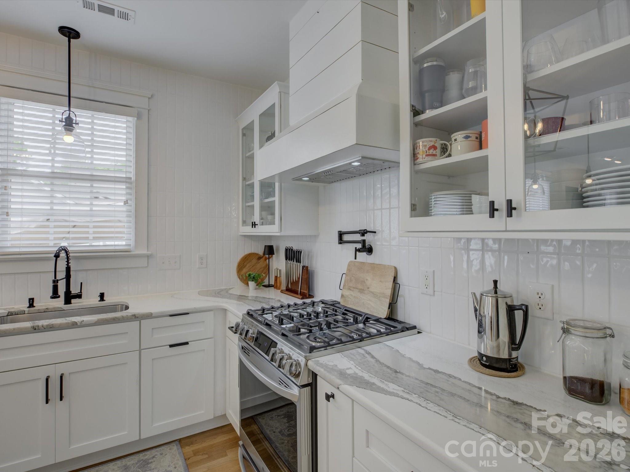 1305 Barnett Woods Crossing