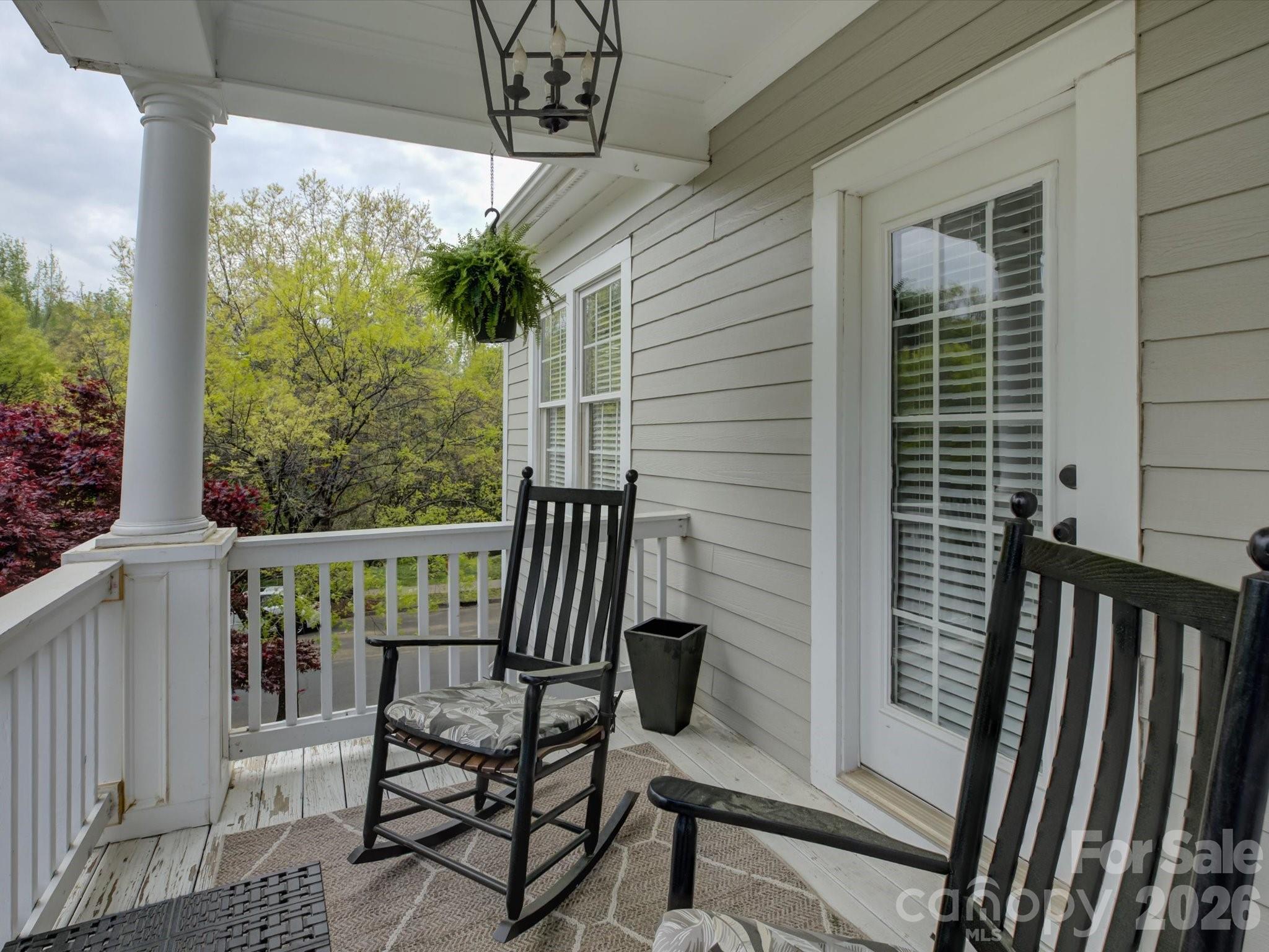1305 Barnett Woods Crossing