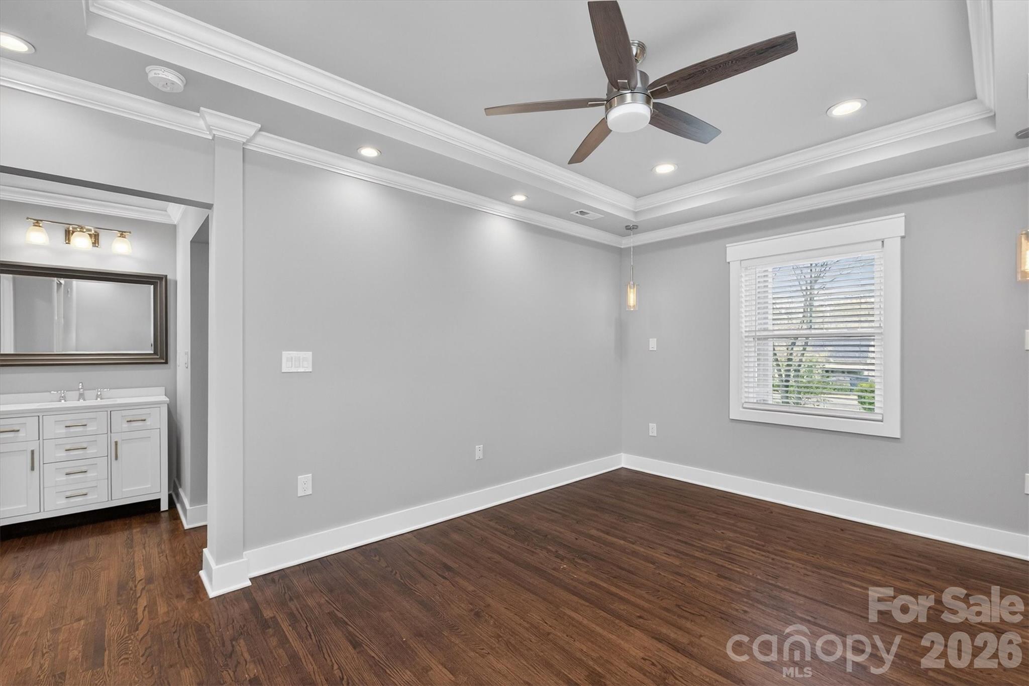 307 E Peterson Drive