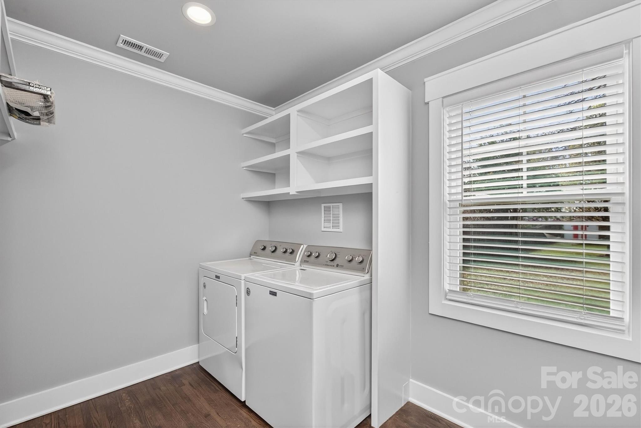 307 E Peterson Drive