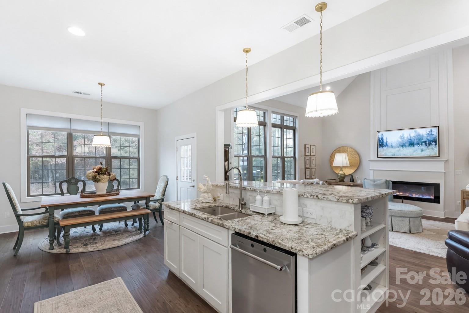 3000 Applewood Point Lane