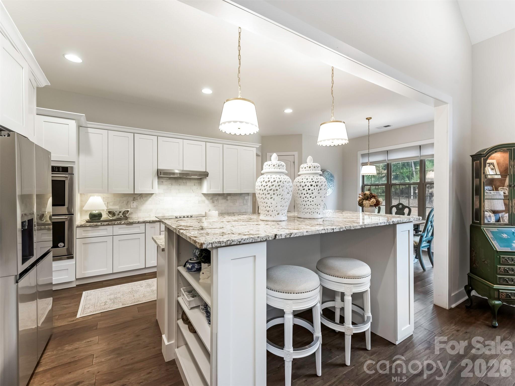 3000 Applewood Point Lane