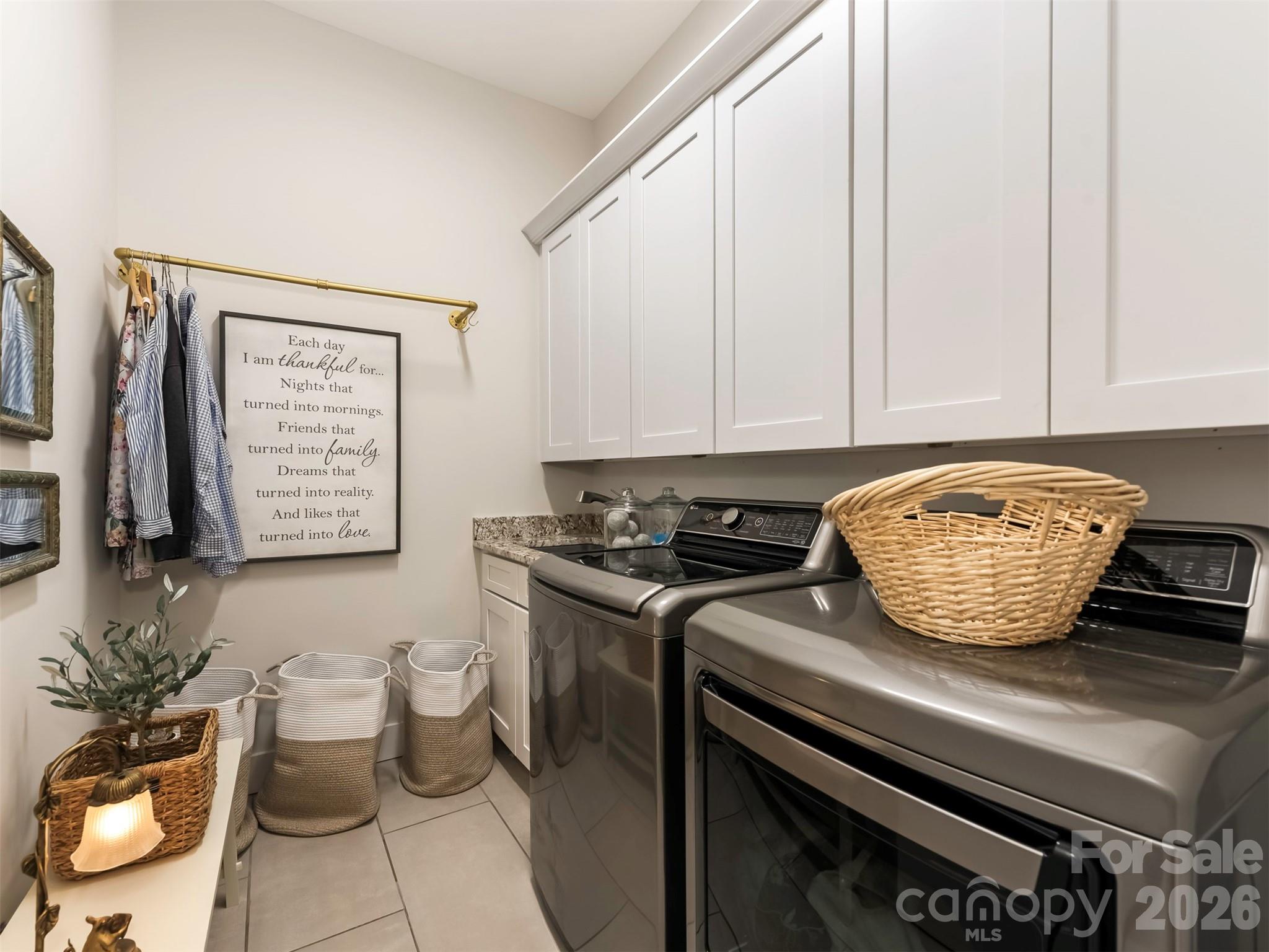 3000 Applewood Point Lane