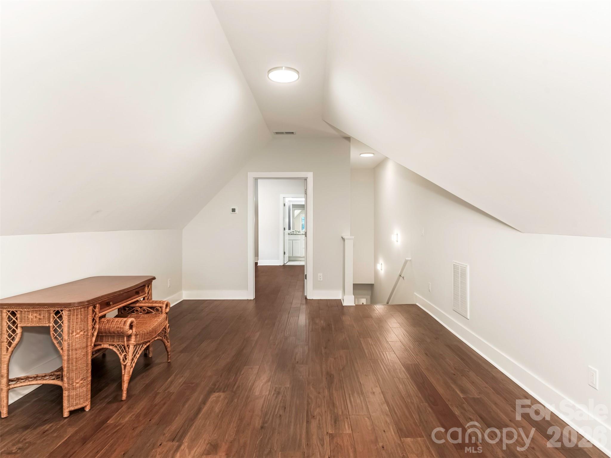 3000 Applewood Point Lane