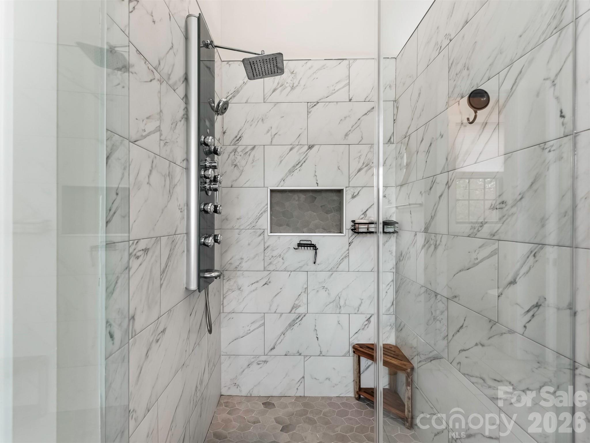 3000 Applewood Point Lane