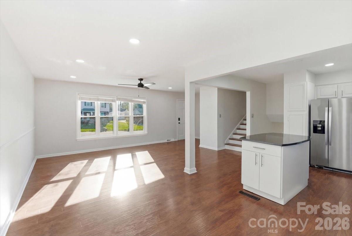 5810 Red Carriage Lane