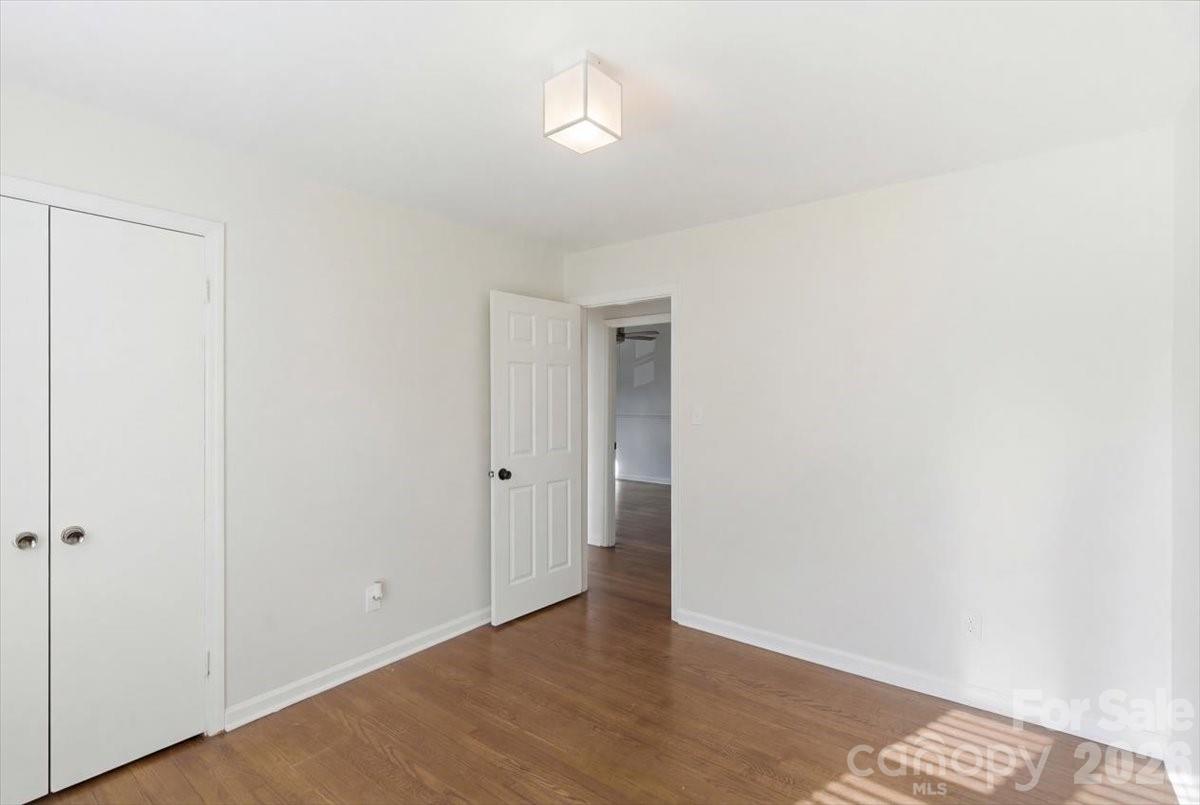 5810 Red Carriage Lane
