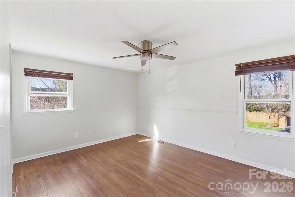 5810 Red Carriage Lane