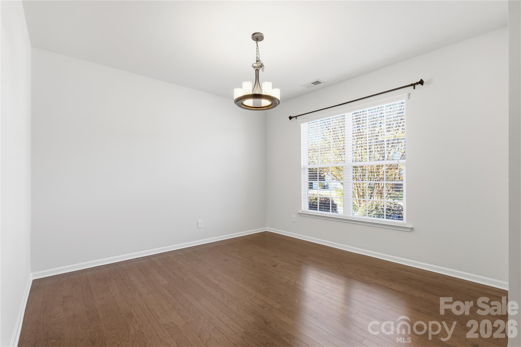 159 E Warfield Drive