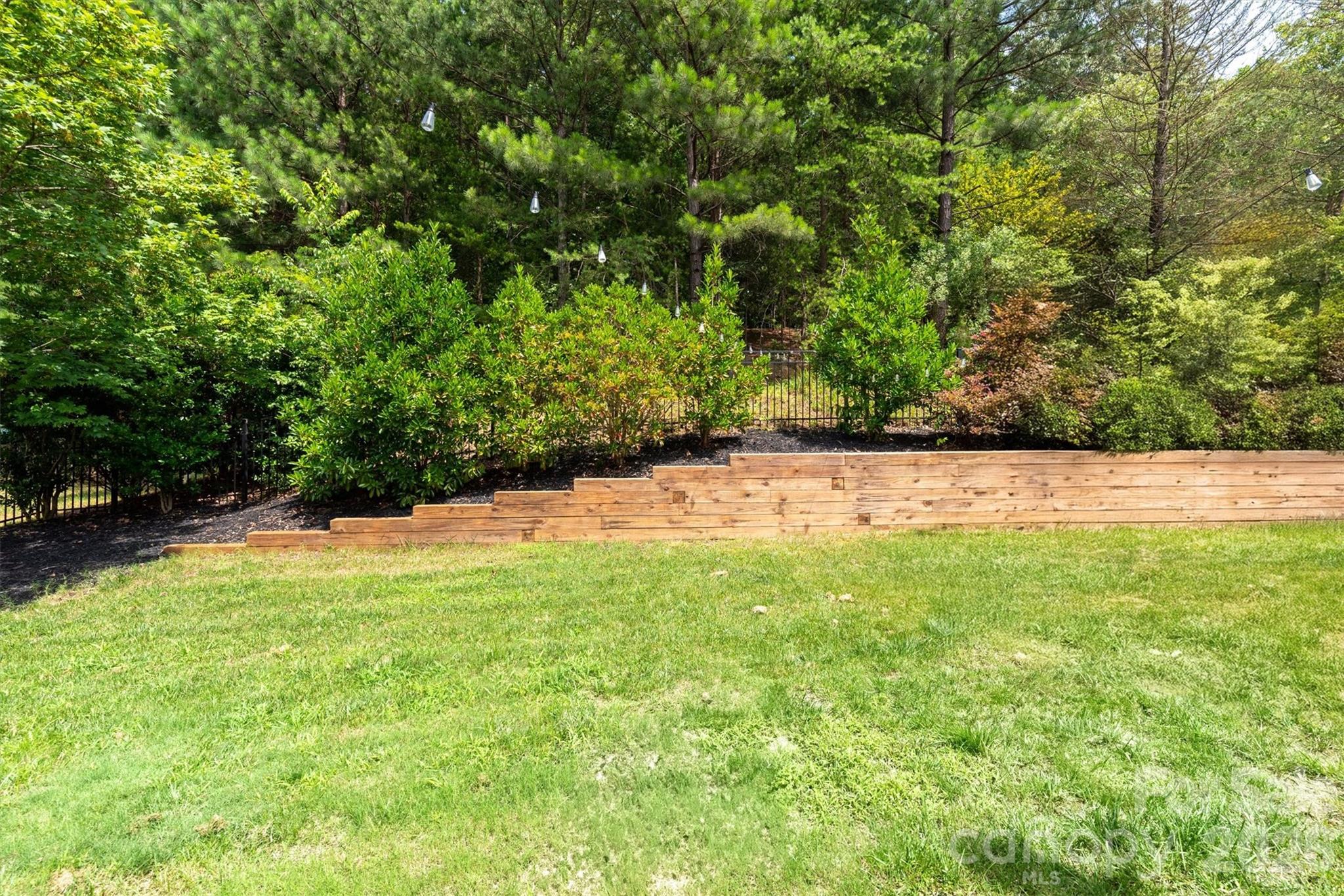 869 Stratford Run Drive
