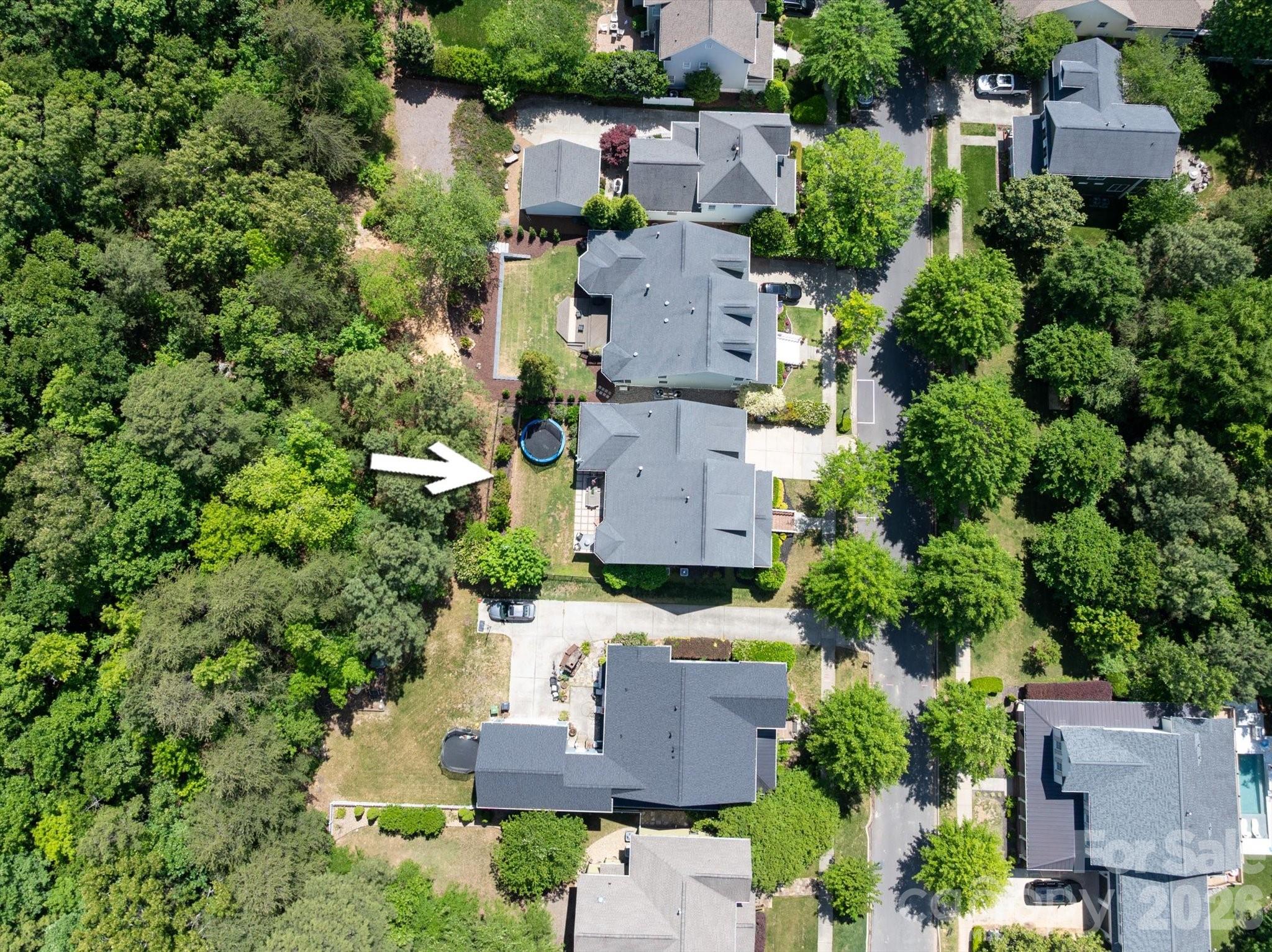 869 Stratford Run Drive