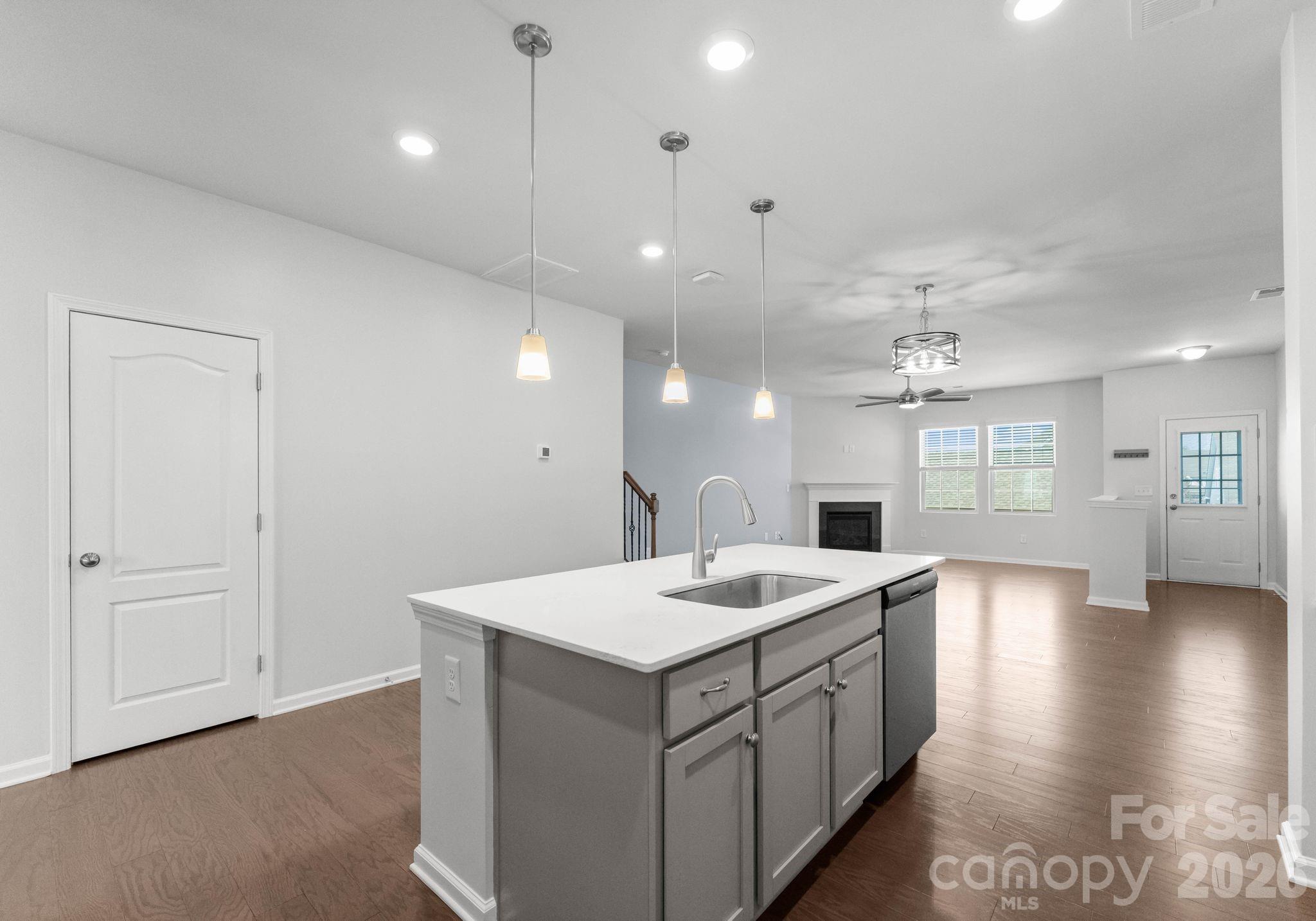 19722 Elise Caroline Alley