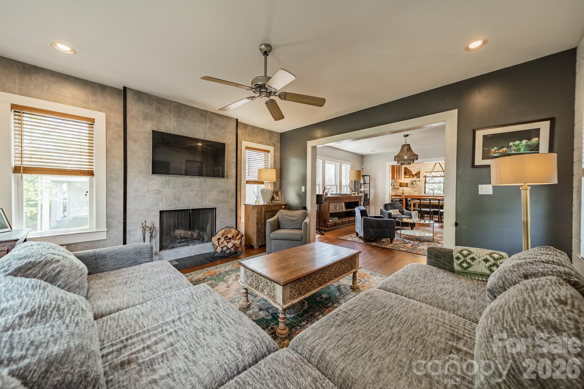 521 Forest Lane