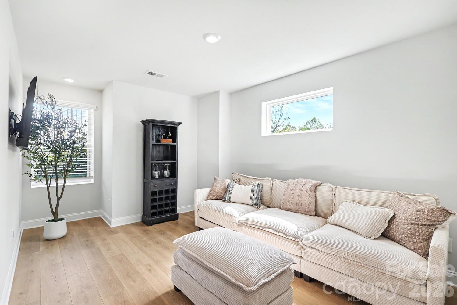 2007 Statesville Avenue