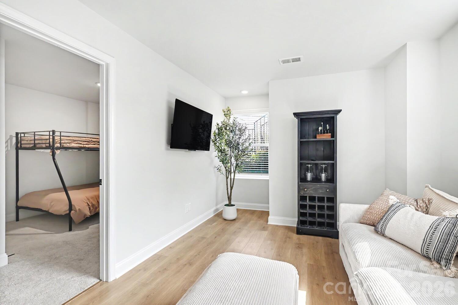 2007 Statesville Avenue