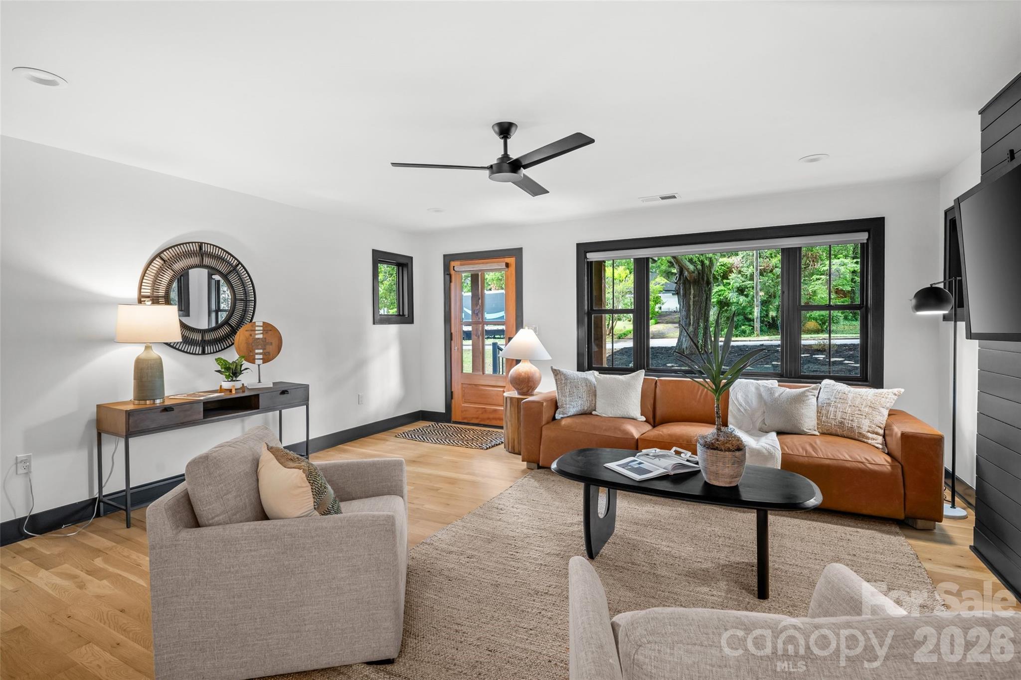1542 Carolyn Drive
