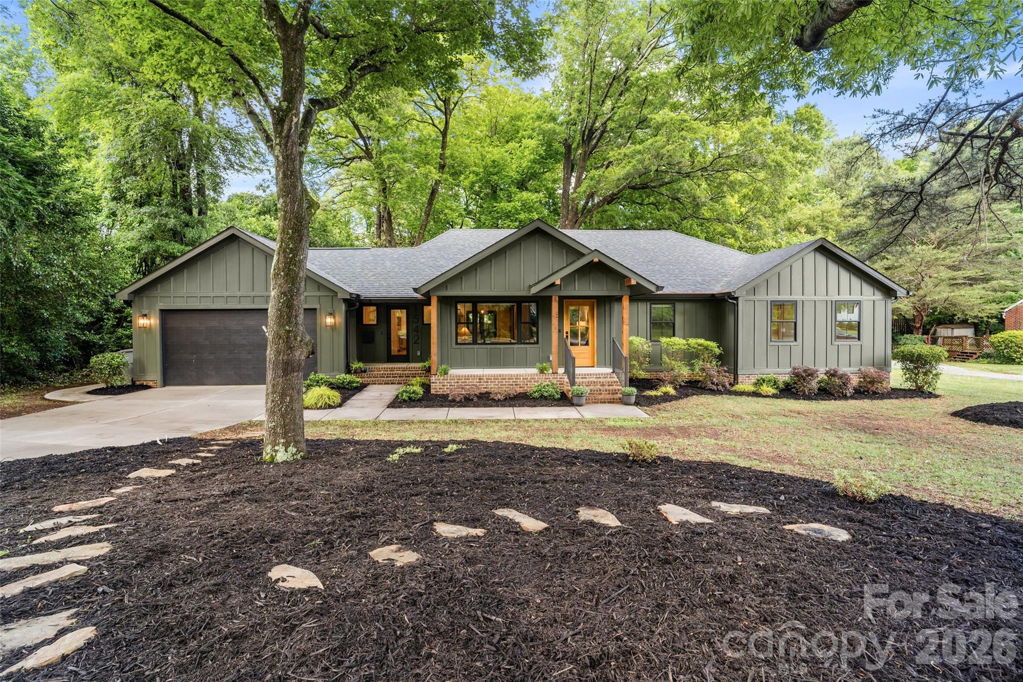 1542 Carolyn Drive