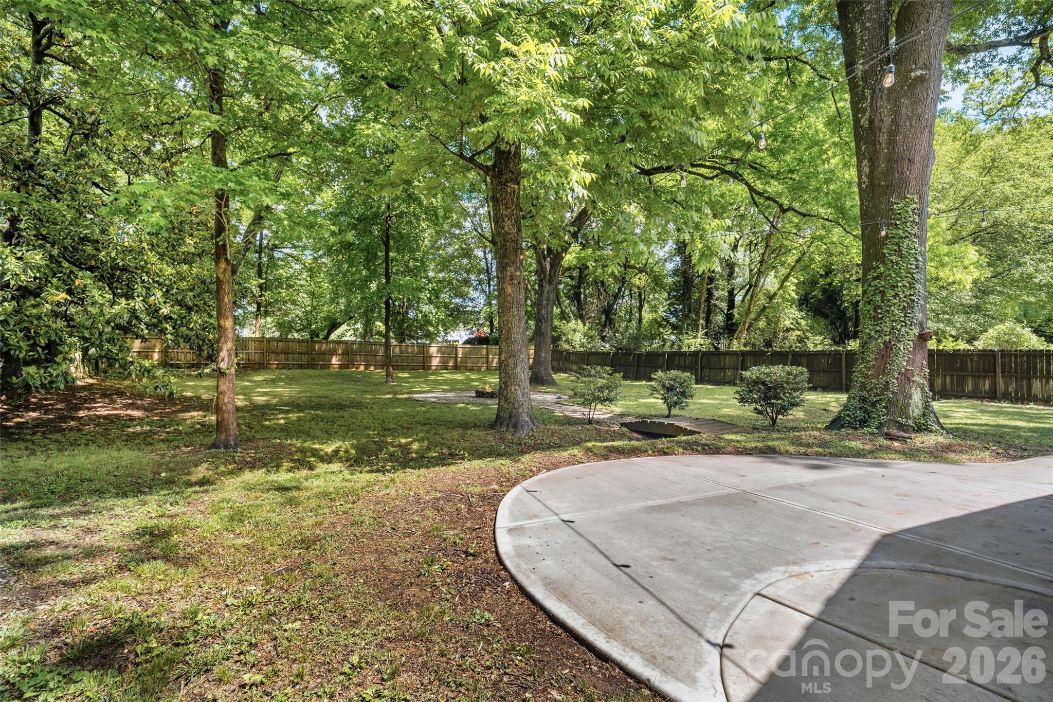 1542 Carolyn Drive