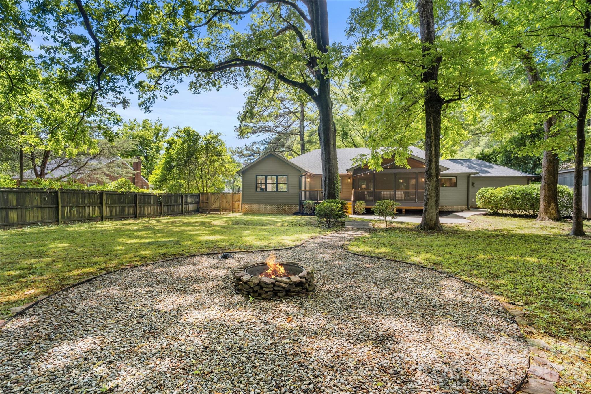 1542 Carolyn Drive
