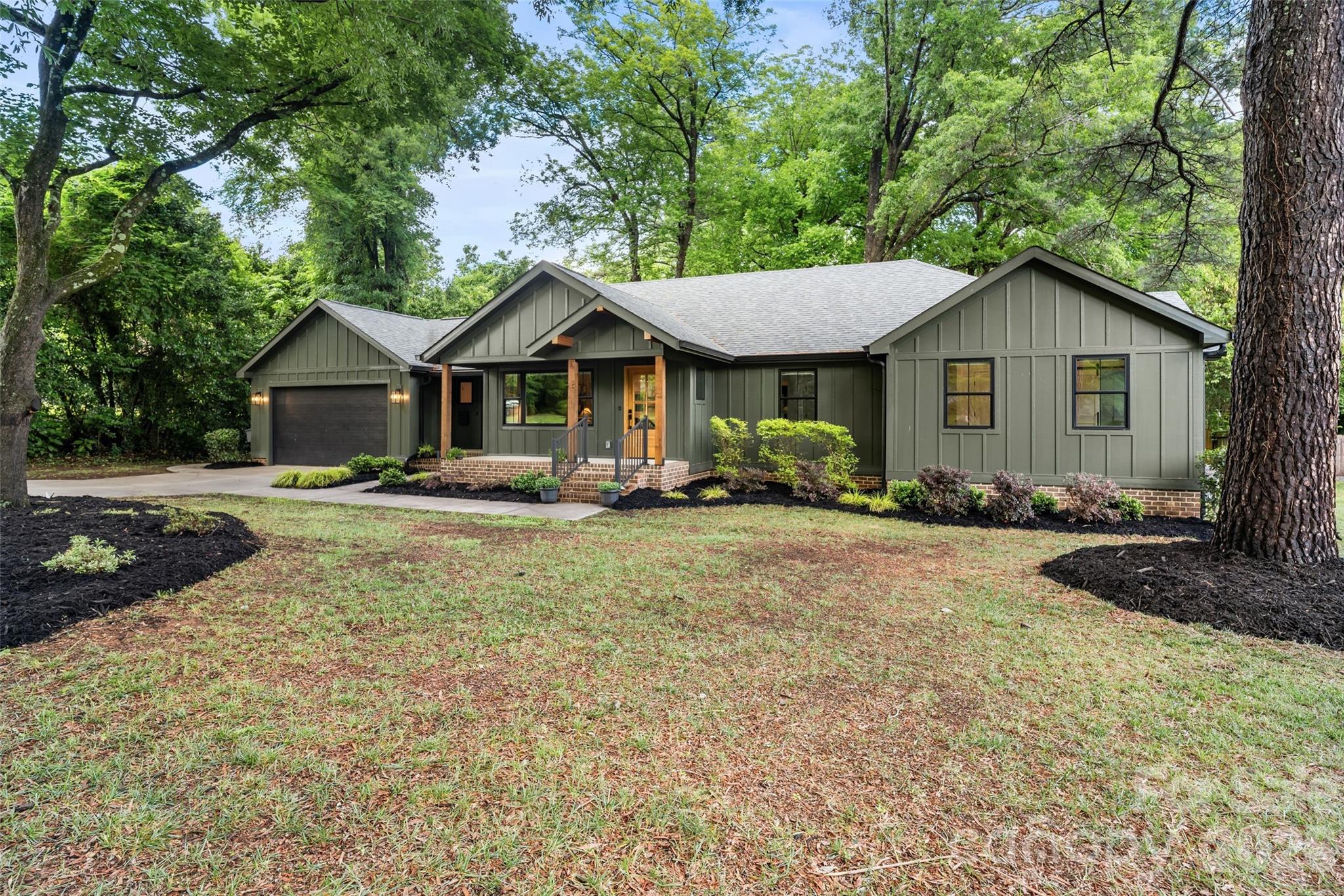 1542 Carolyn Drive