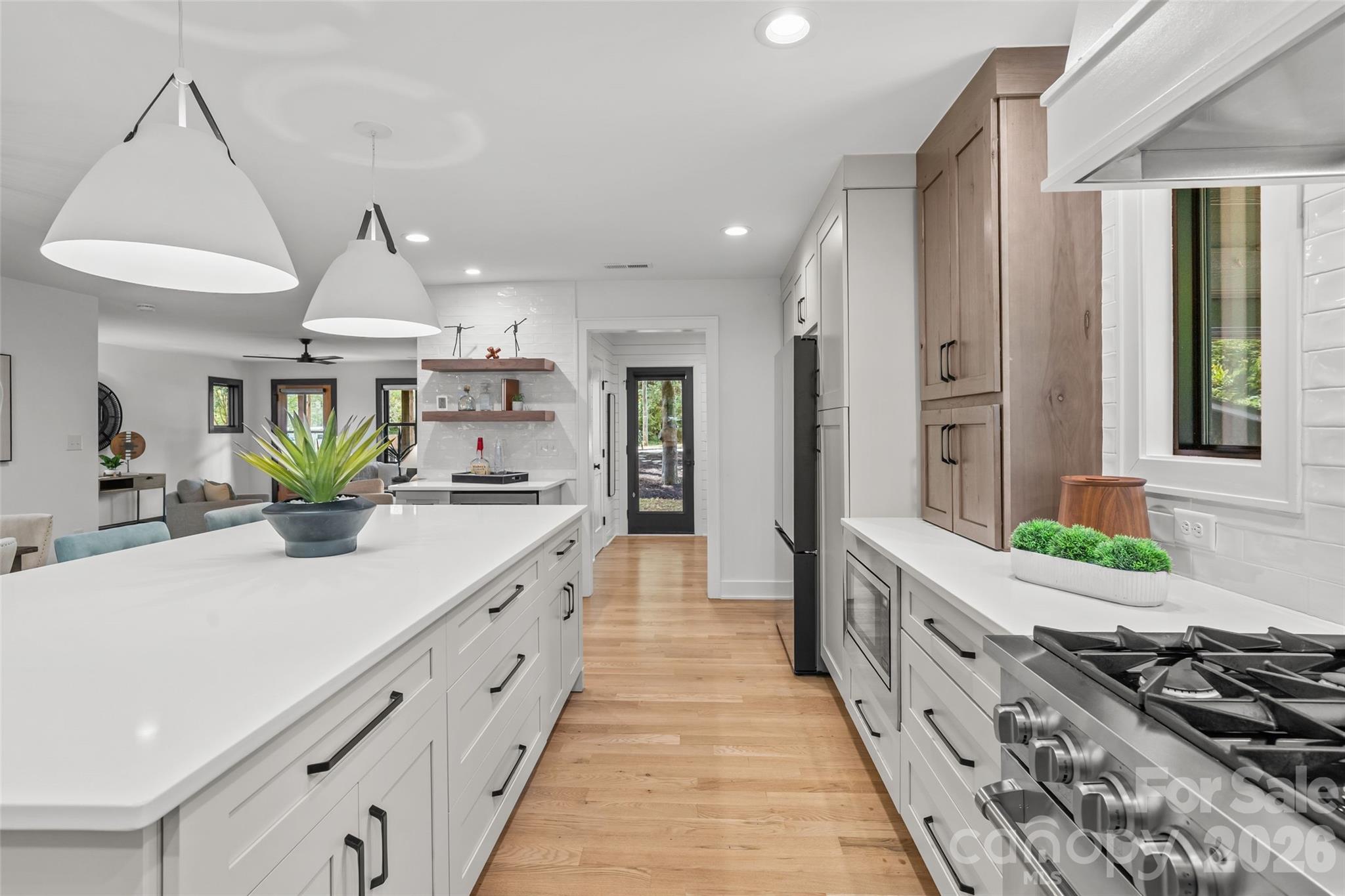 1542 Carolyn Drive