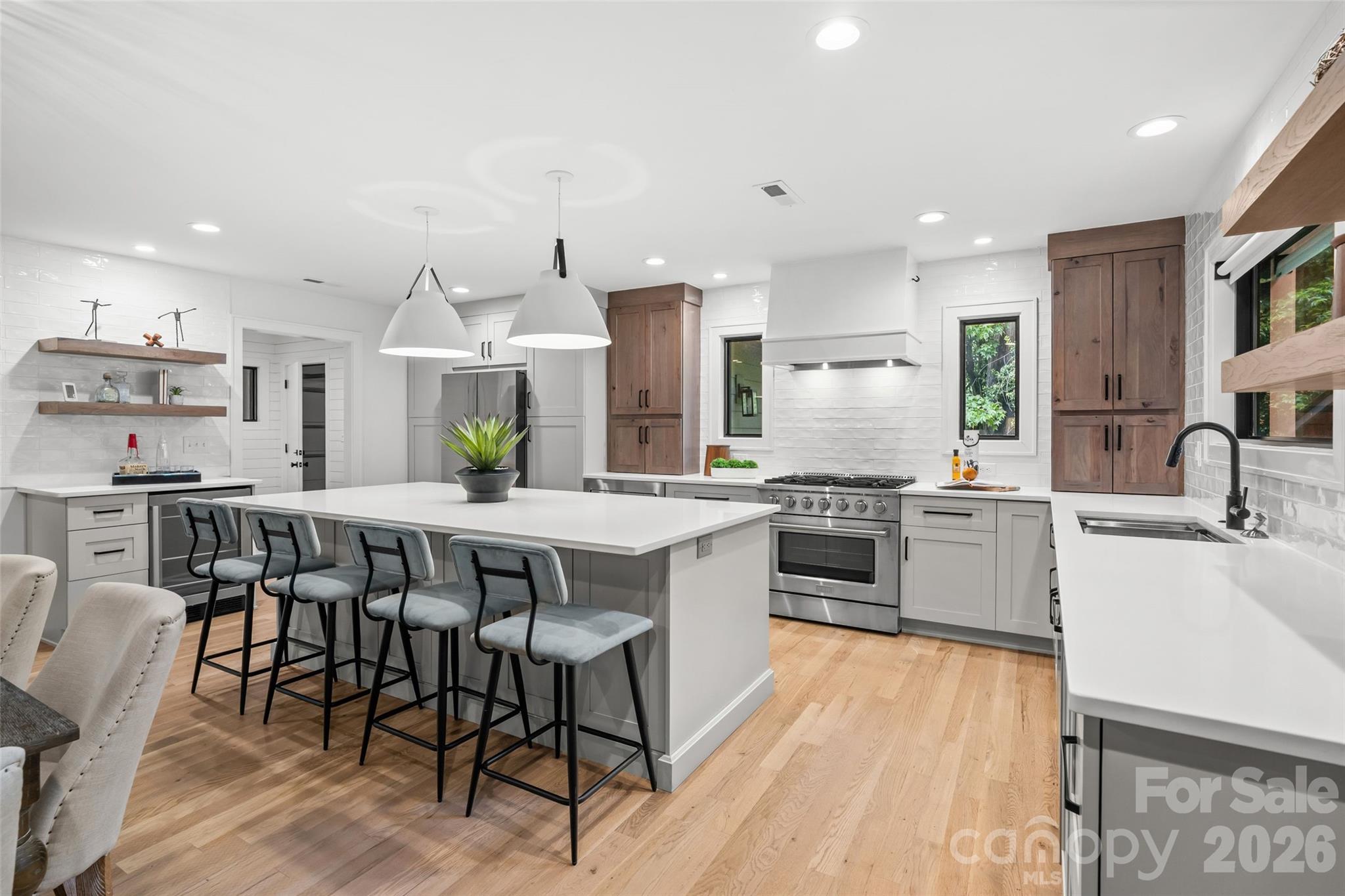 1542 Carolyn Drive