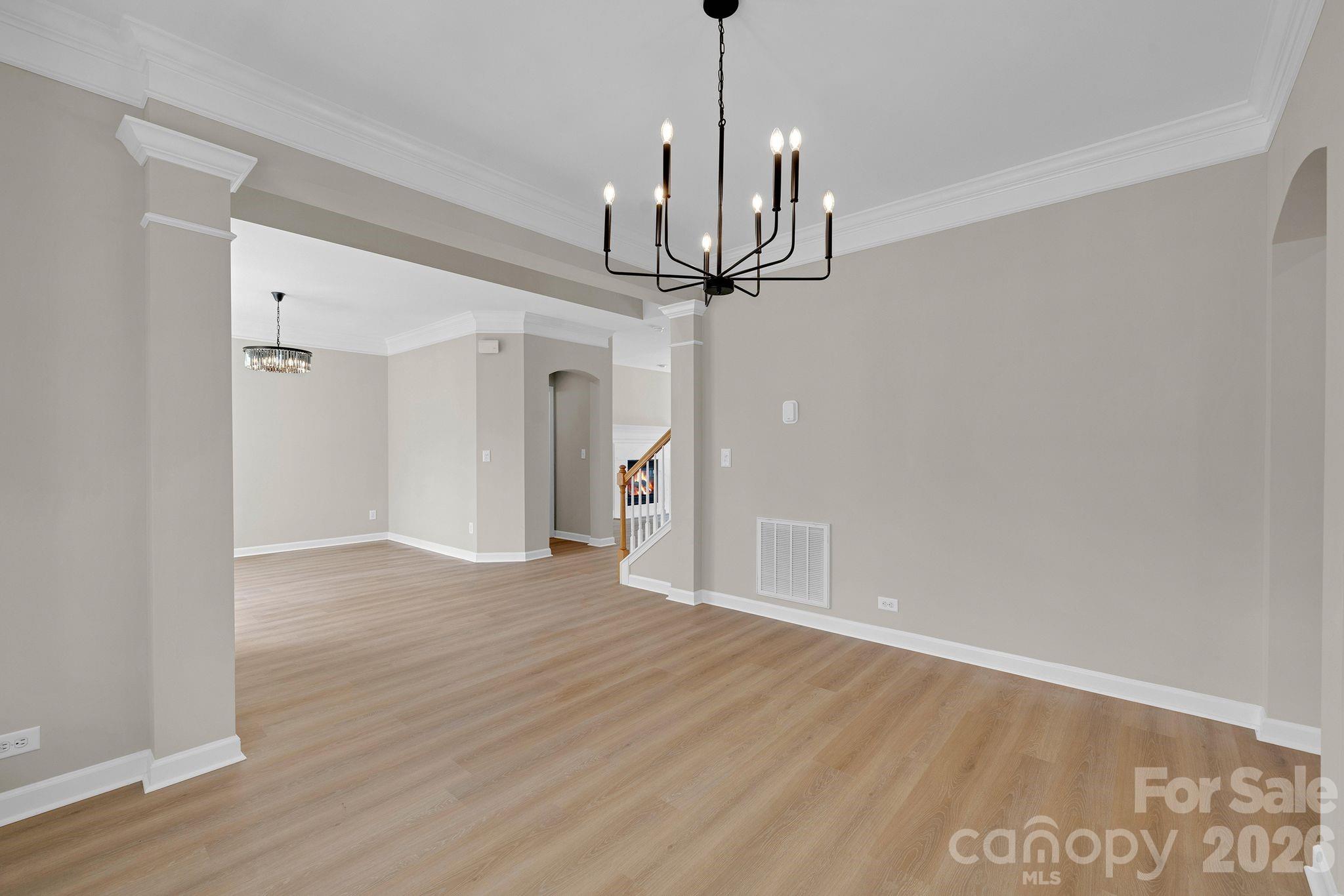 17005 Carlton Way Road